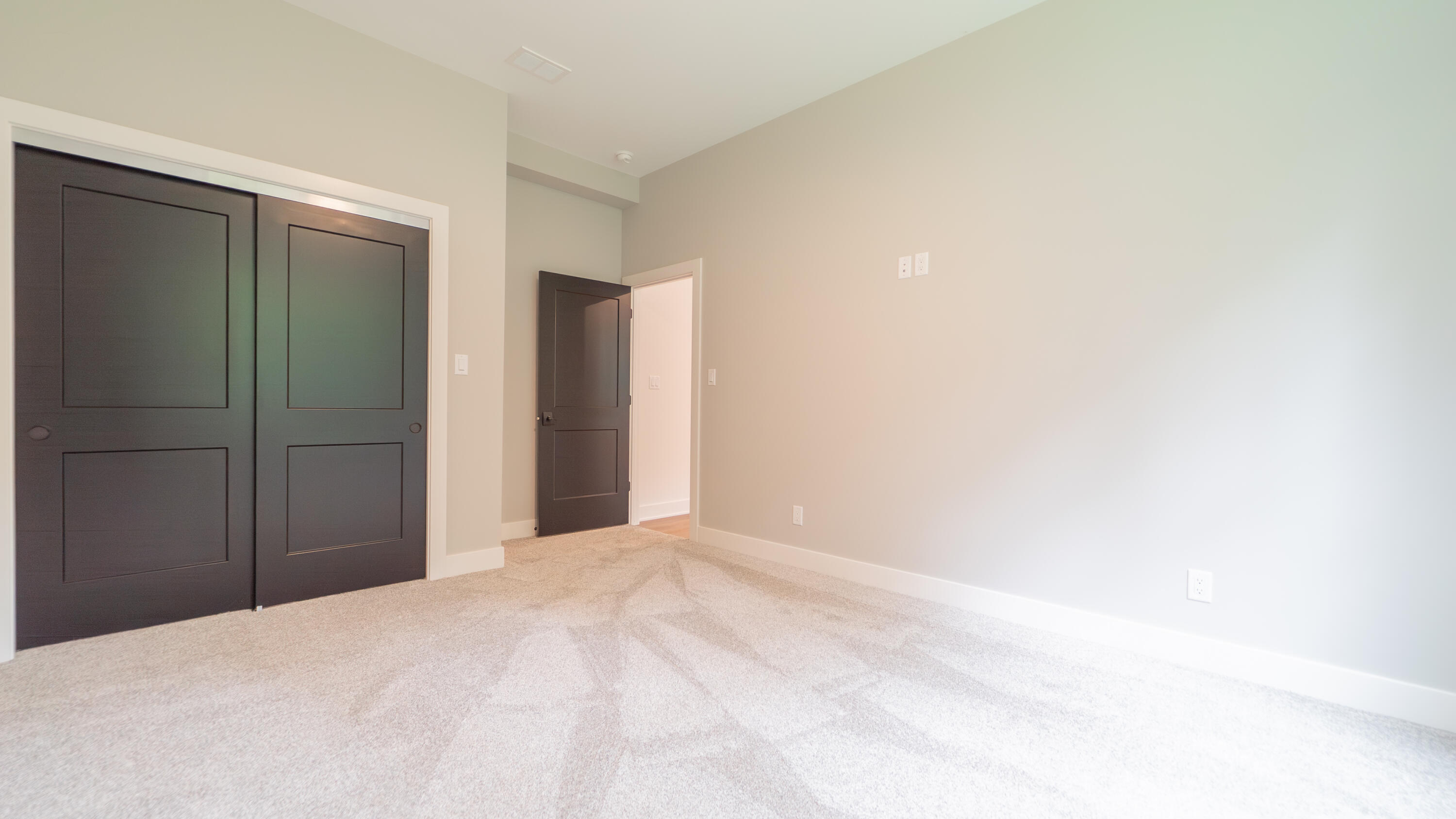 161 N Winterberry Drive, Valparaiso, IN 46385; Image #67