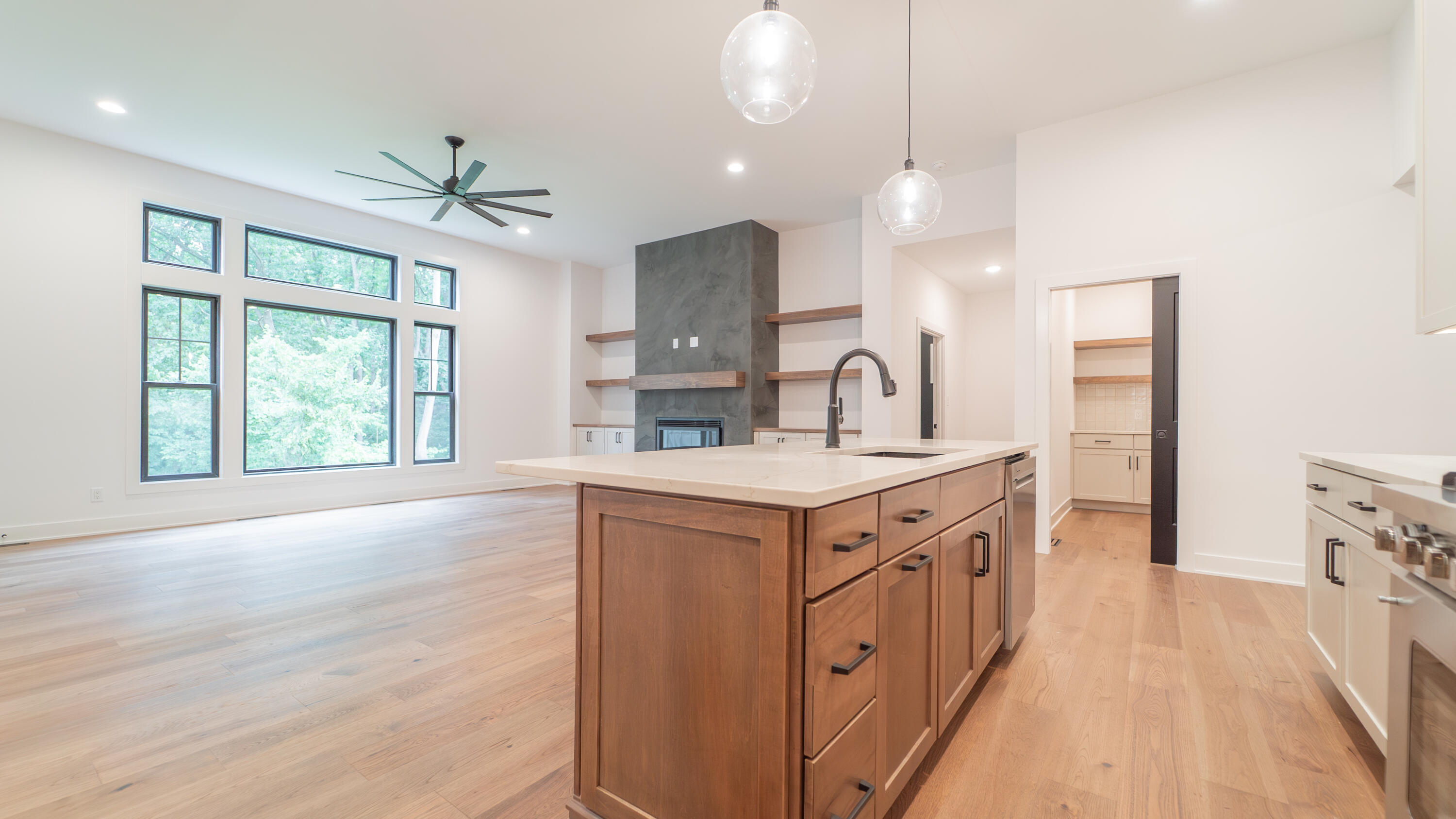 161 N Winterberry Drive, Valparaiso, IN 46385; Image #7