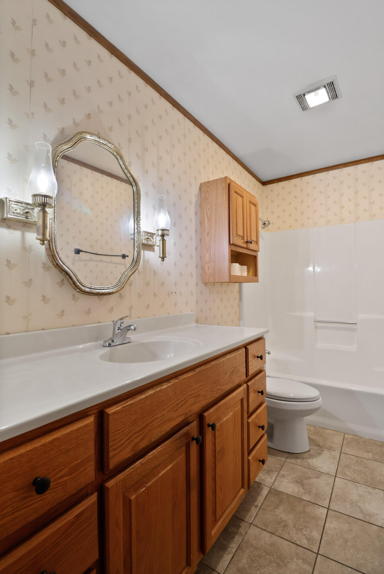 8825 Janeway Court, Munster, IN #8, 46321; Image #14