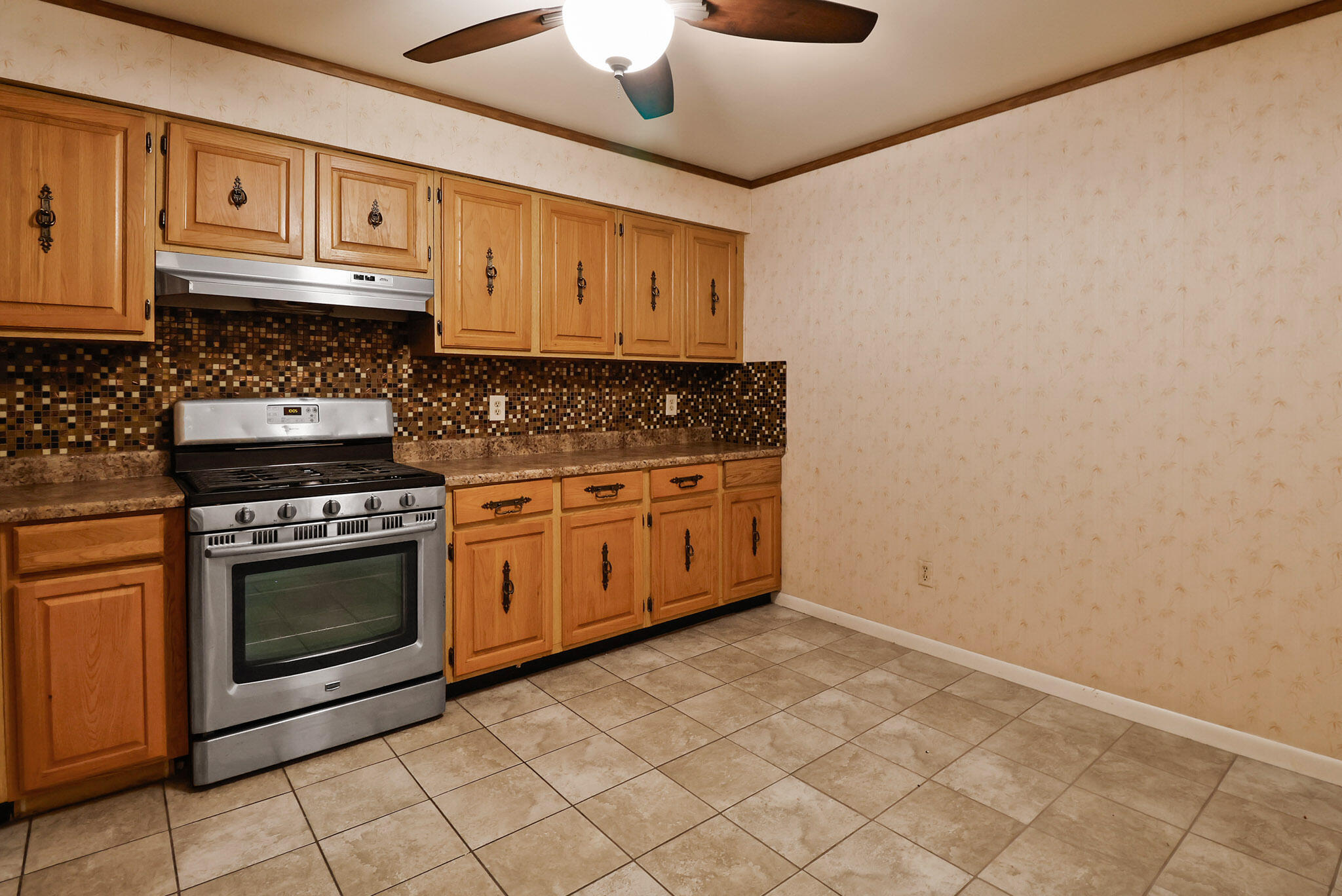 8825 Janeway Court, Munster, IN #8, 46321; Image #15