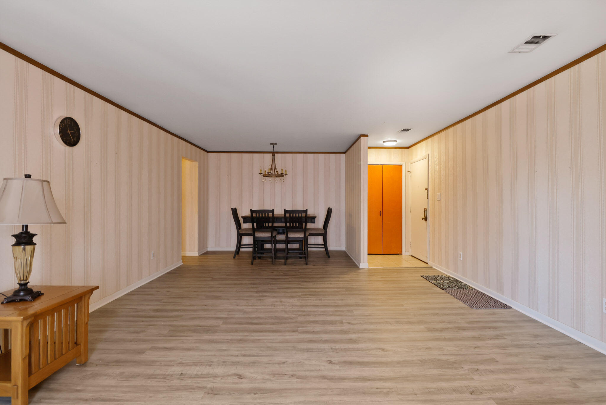 8825 Janeway Court, Munster, IN #8, 46321; Image #5