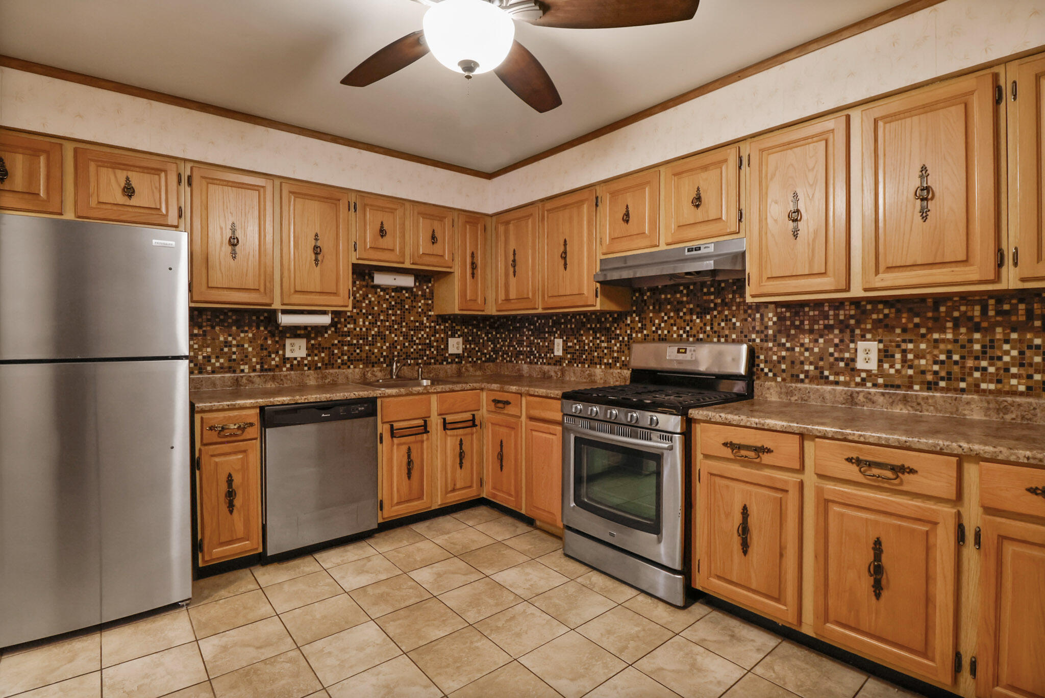 8825 Janeway Court, Munster, IN #8, 46321; Image #9