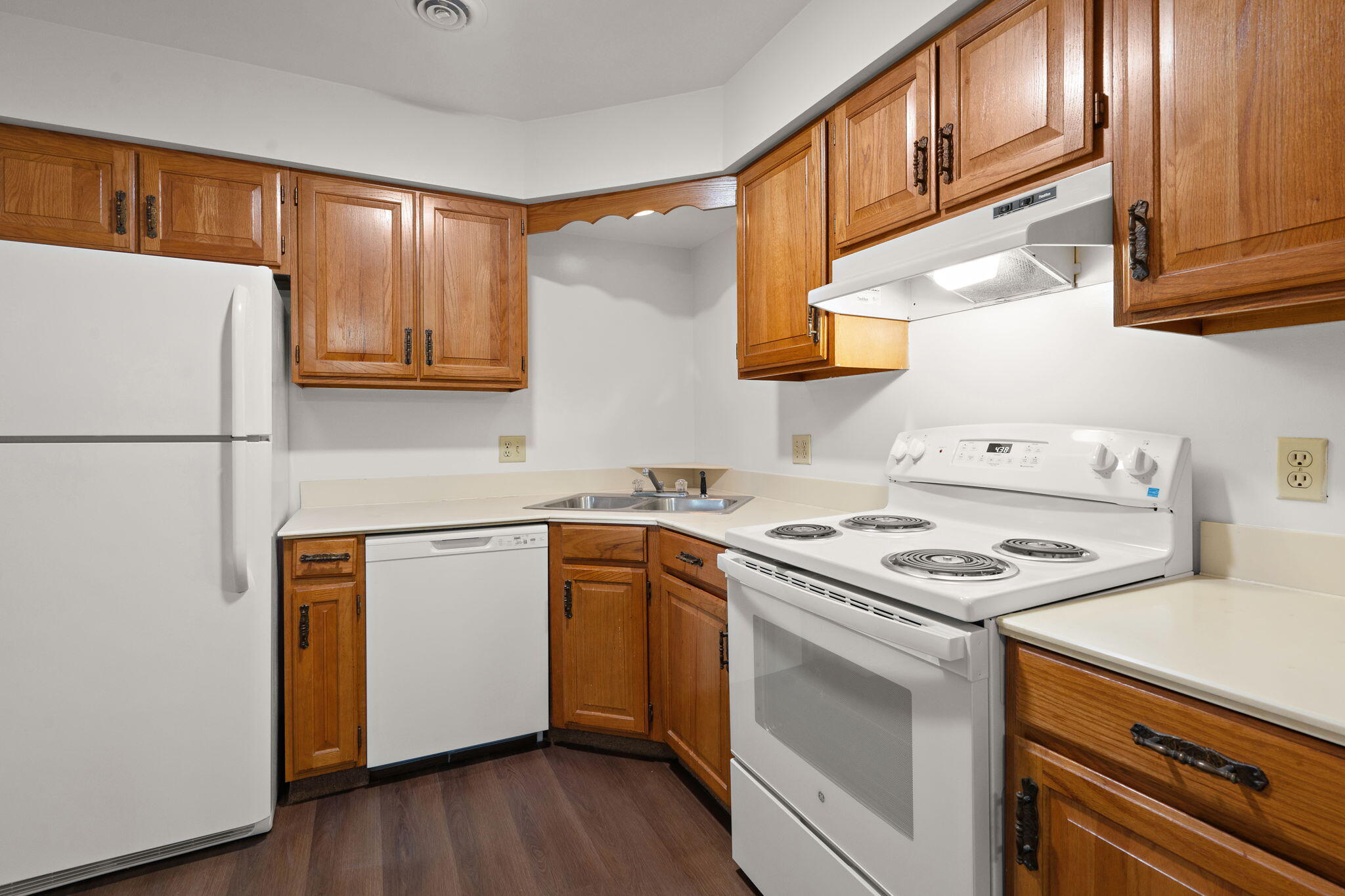 929 W Glen Park Avenue, Griffith, IN #304, 46319; Image #7