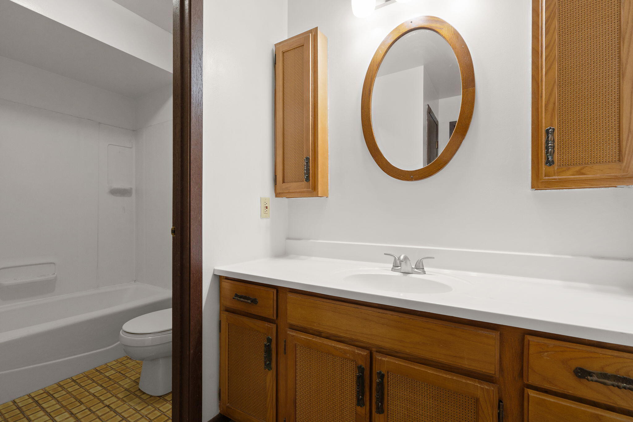 929 W Glen Park Avenue, Griffith, IN #304, 46319; Image #9
