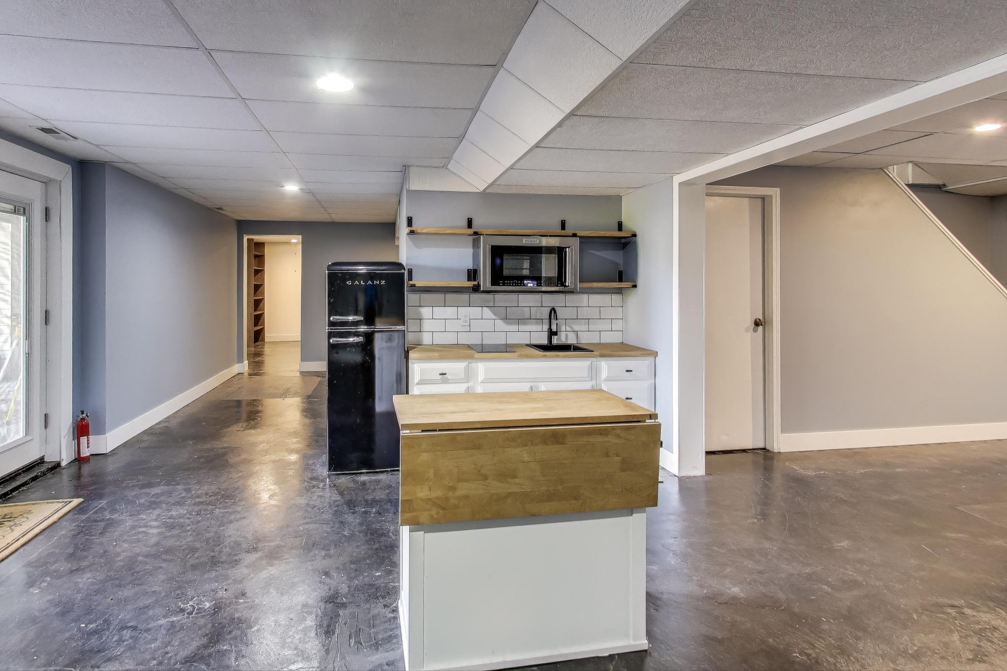 33791 Early Road, New Carlisle, IN 46552; Image #33