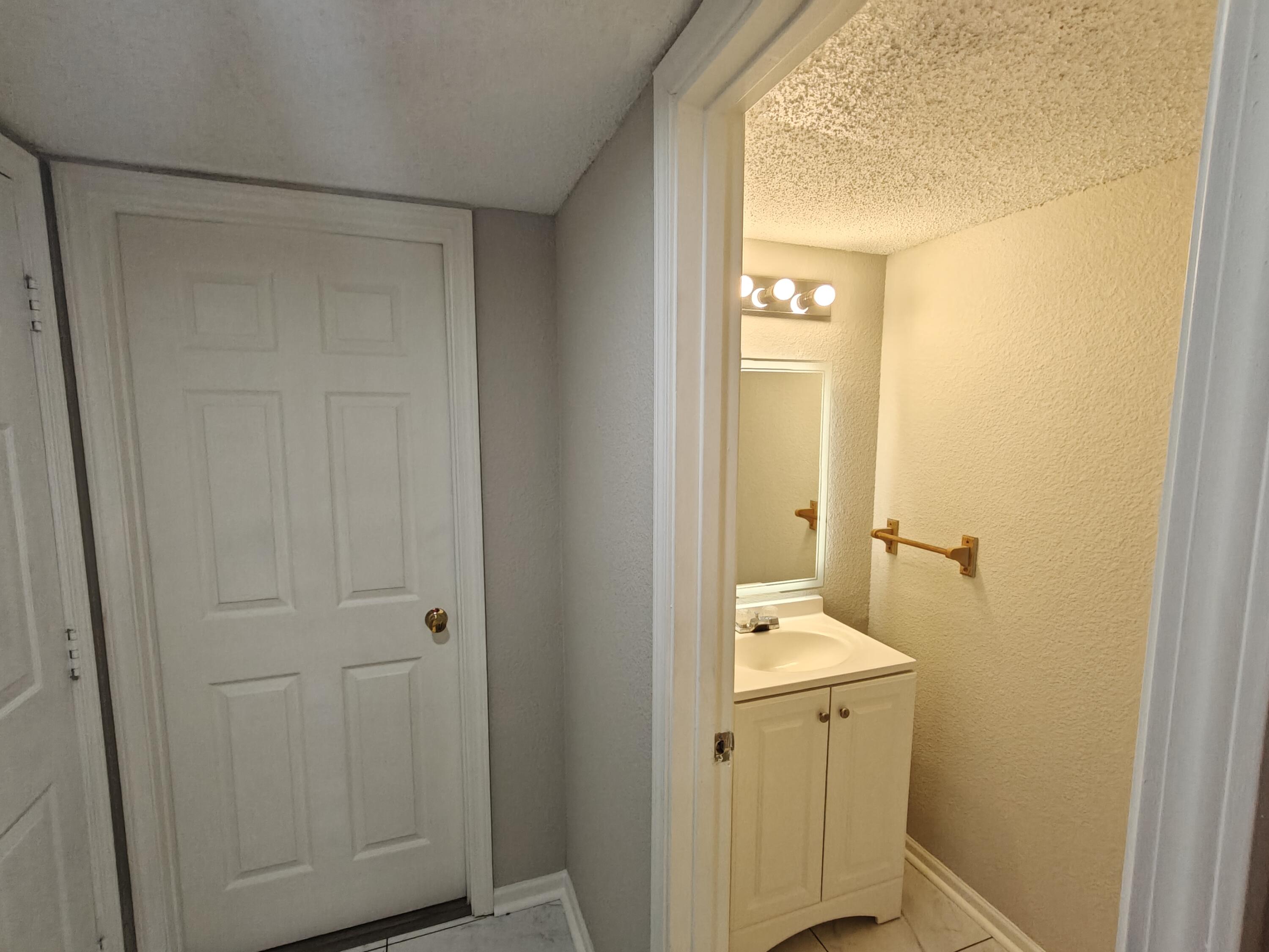 3245 Blue Ash Lane, Indianapolis, IN 46239; Image #13