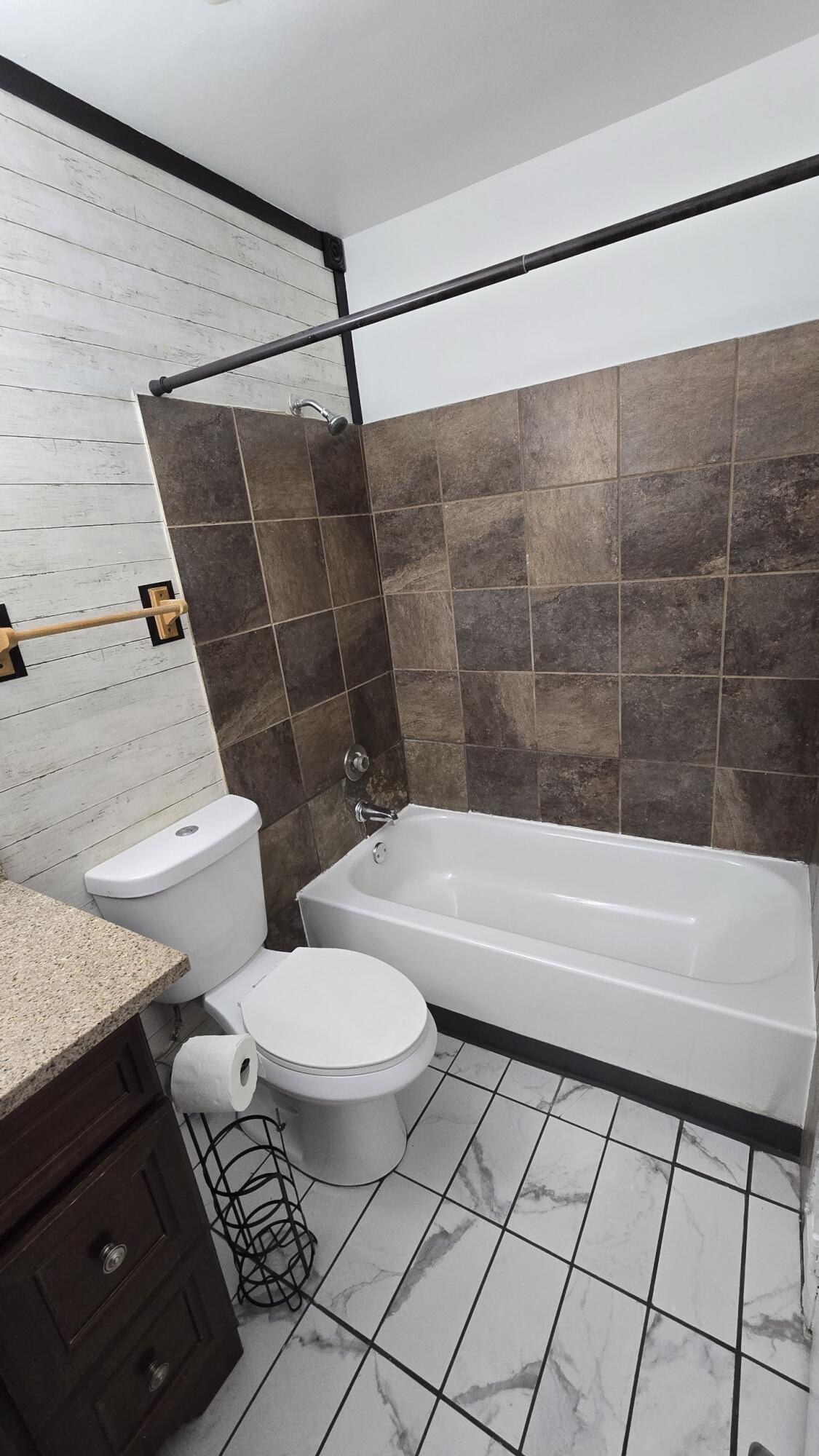 7005 Fillmore Drive, Merrillville, IN 46410; Image #7