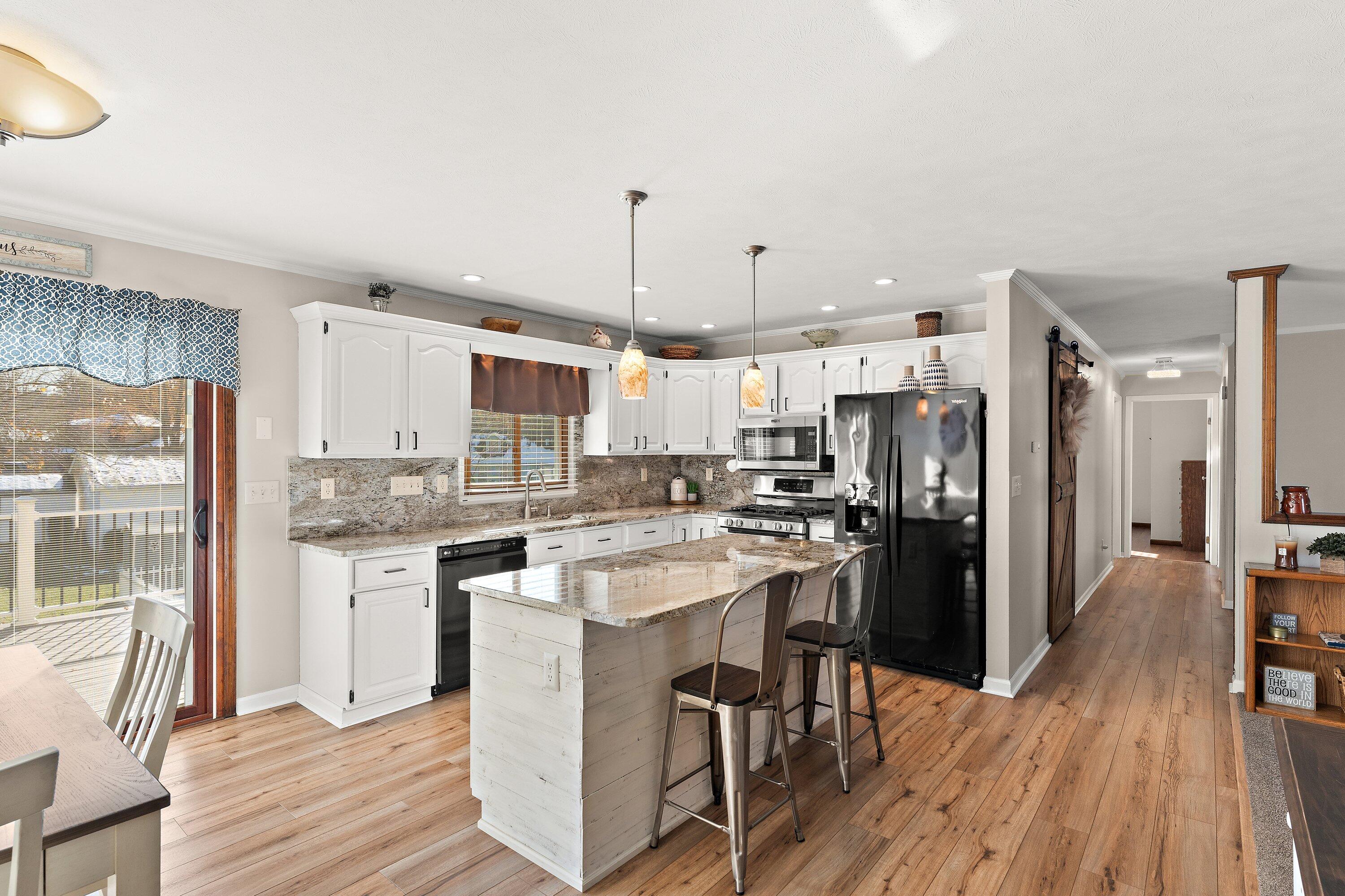 6476 W Lee Len Trail, La Porte, IN 46350; Image #5