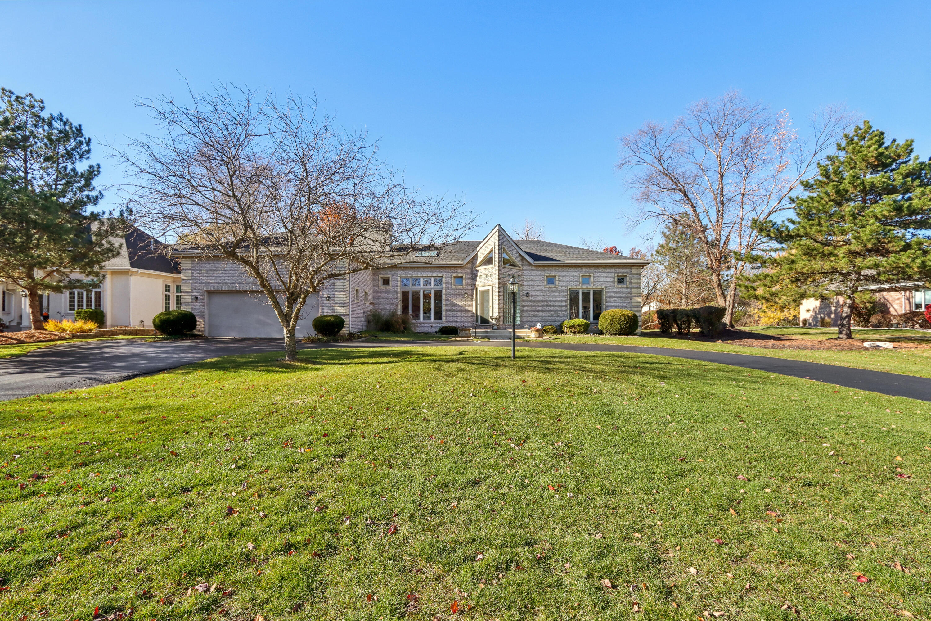 828 Royal Dublin Lane, Dyer, IN 46311; Image #10