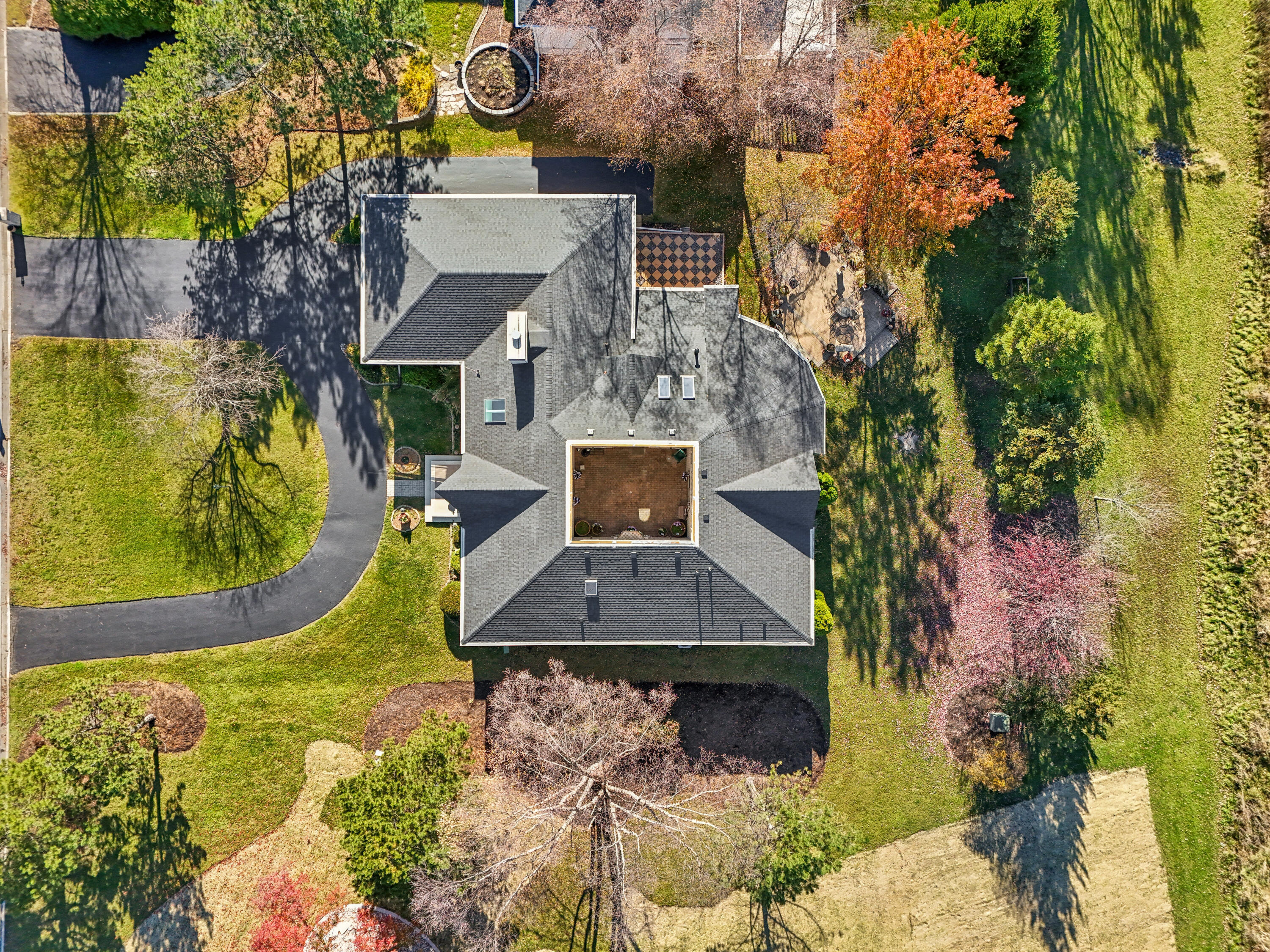 828 Royal Dublin Lane, Dyer, IN 46311; Image #11