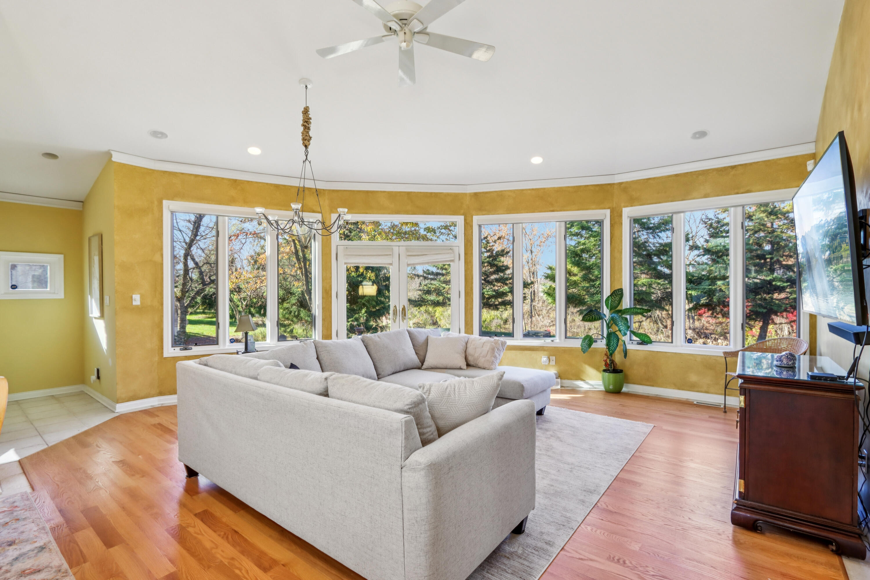 828 Royal Dublin Lane, Dyer, IN 46311; Image #16