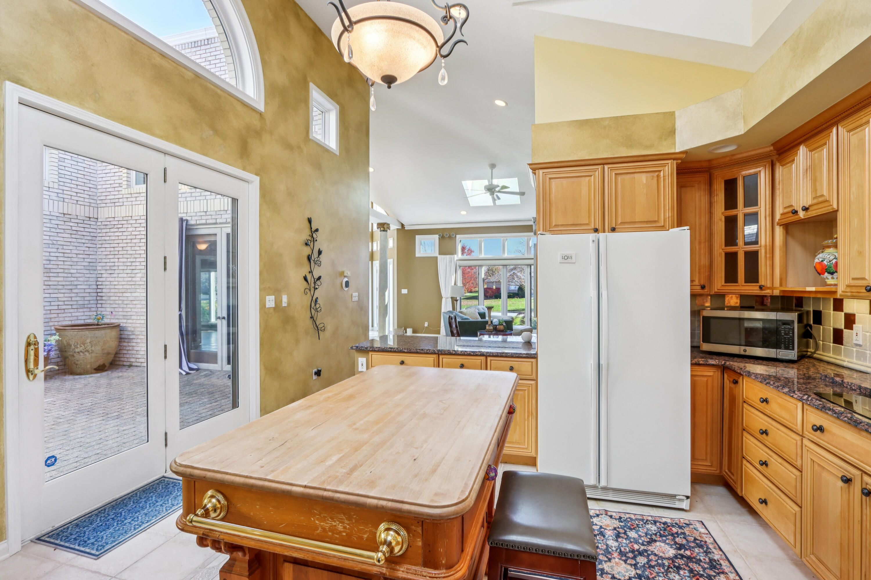 828 Royal Dublin Lane, Dyer, IN 46311; Image #20