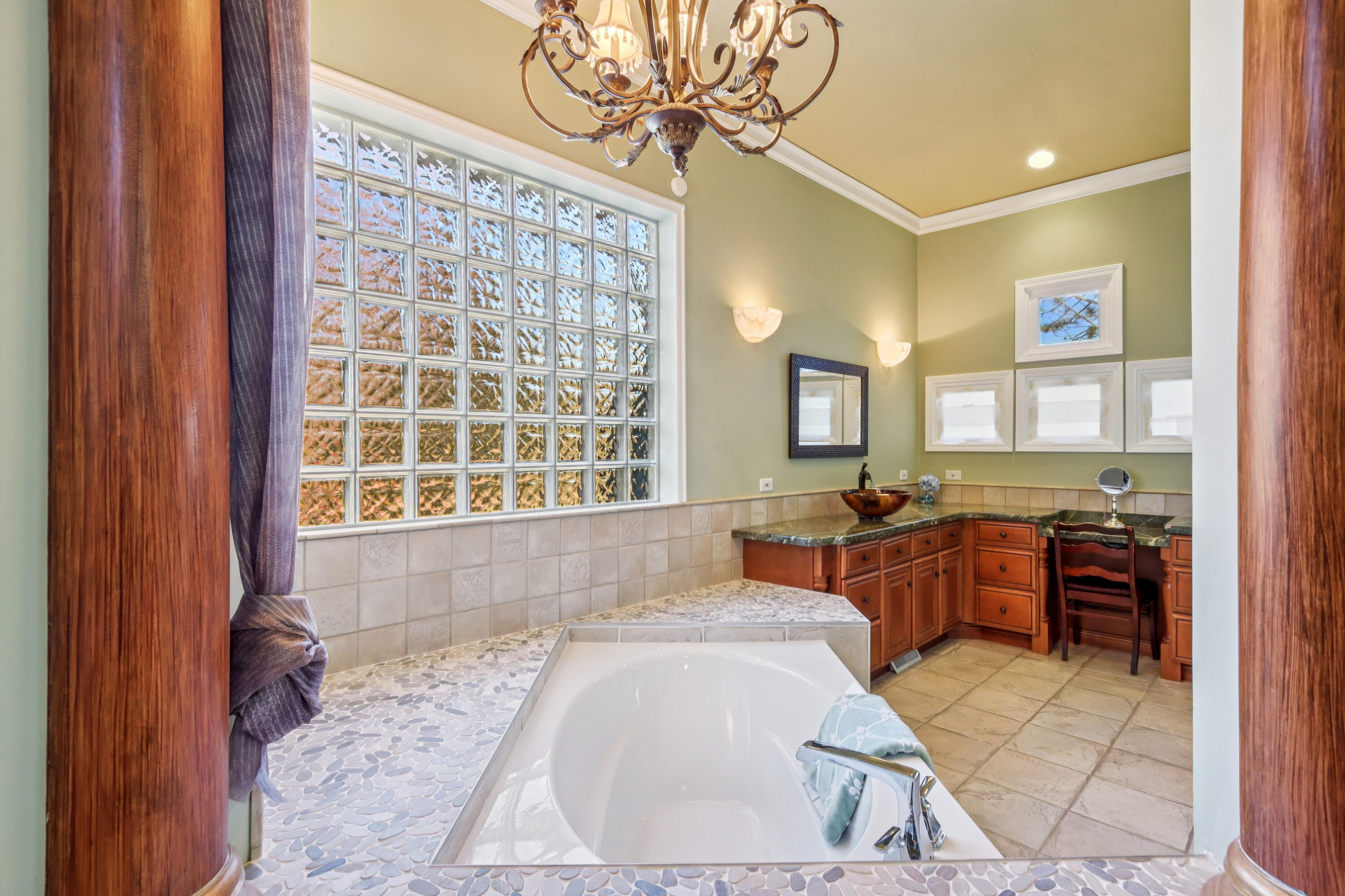 828 Royal Dublin Lane, Dyer, IN 46311; Image #33