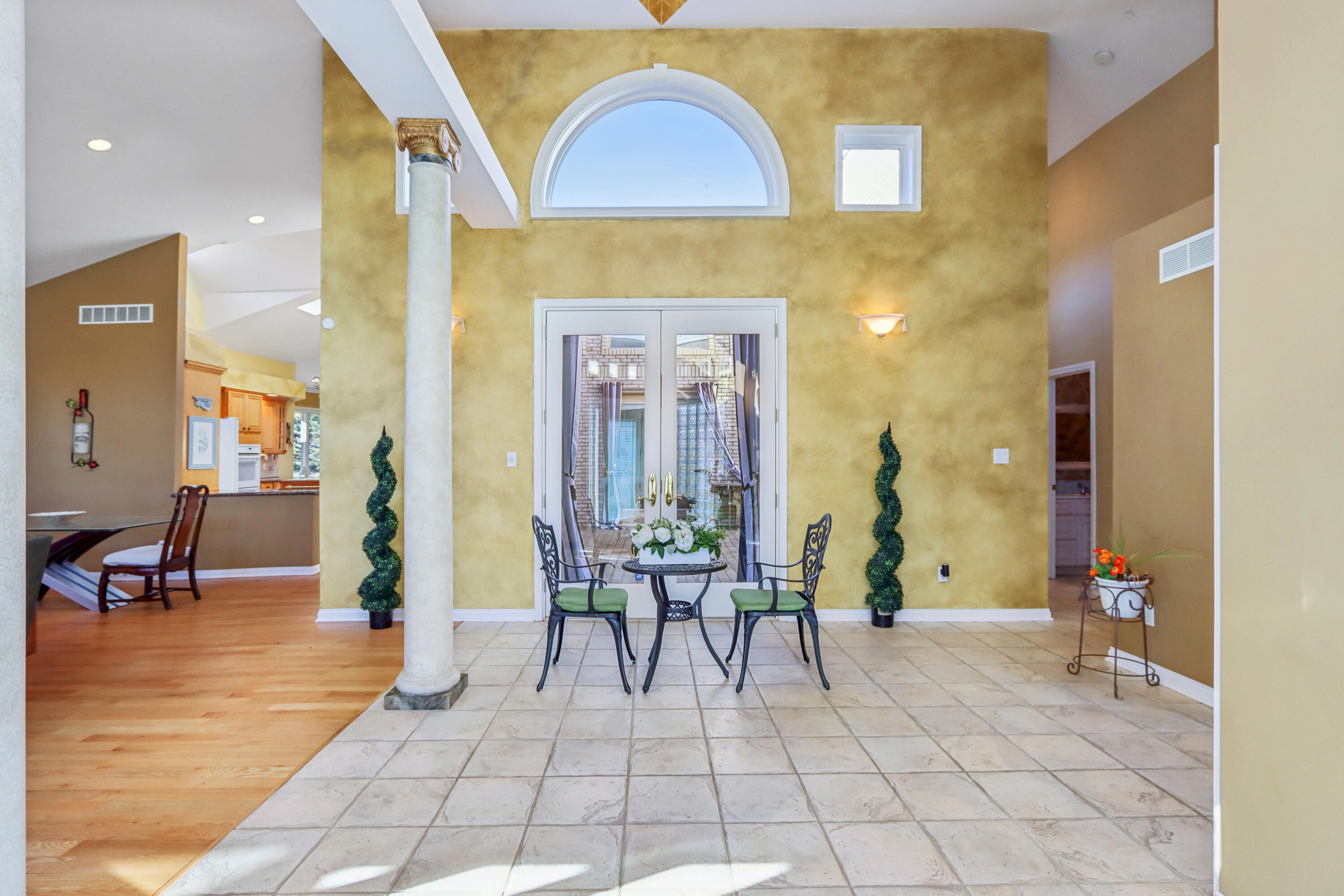 828 Royal Dublin Lane, Dyer, IN 46311; Image #7