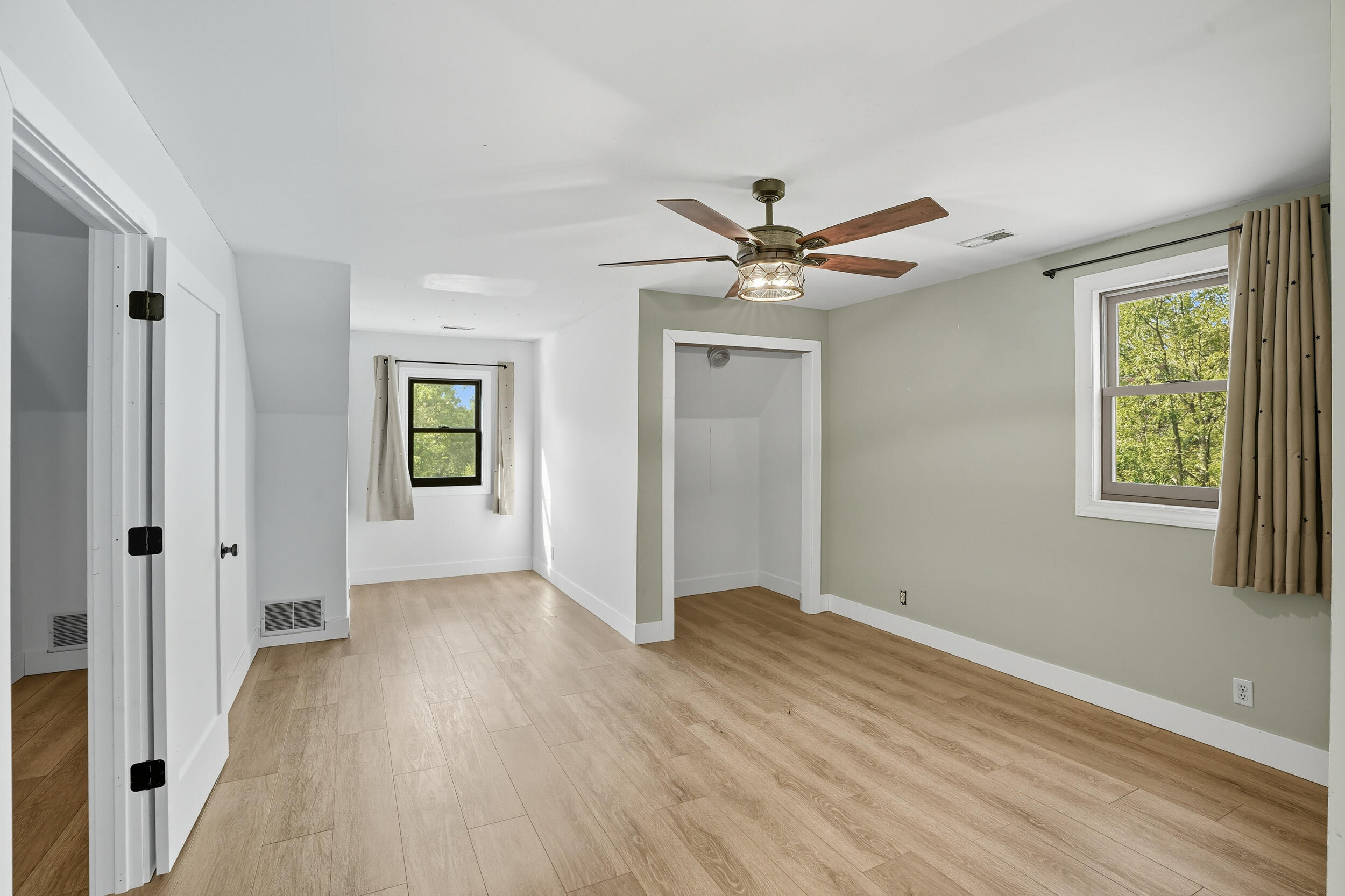 450 E Greening Road, Chesterton, IN 46304; Image #23