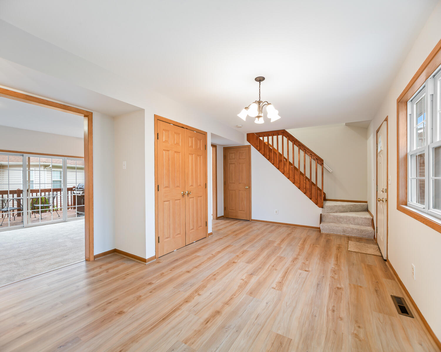 147 Mallard Pointe Drive, Valparaiso, IN 46385; Image #6