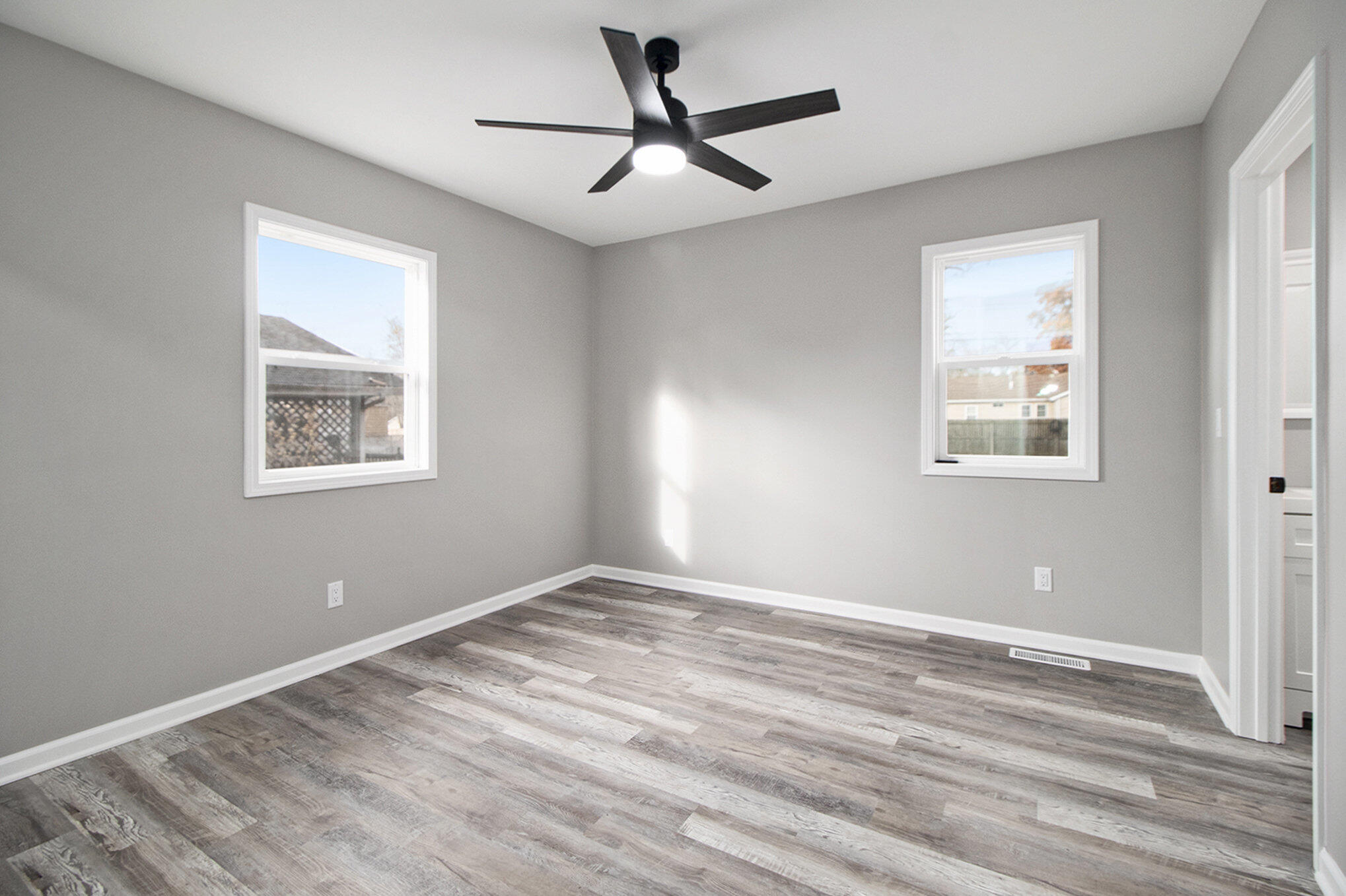 4124 Liverpool Road, Lake Station, IN 46405; Image #8