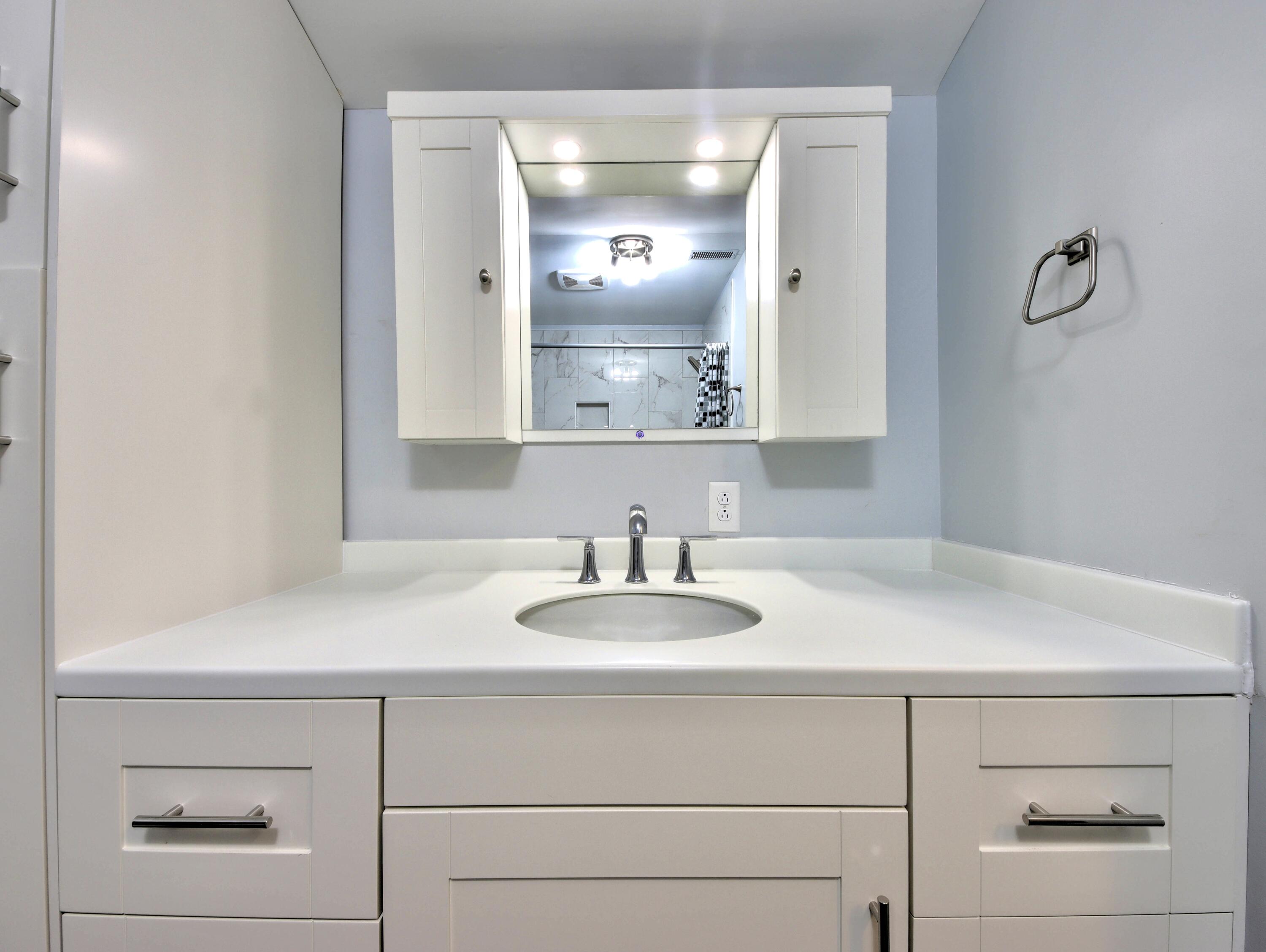 153 W Jefferson Street, Westville, IN 46391; Image #17