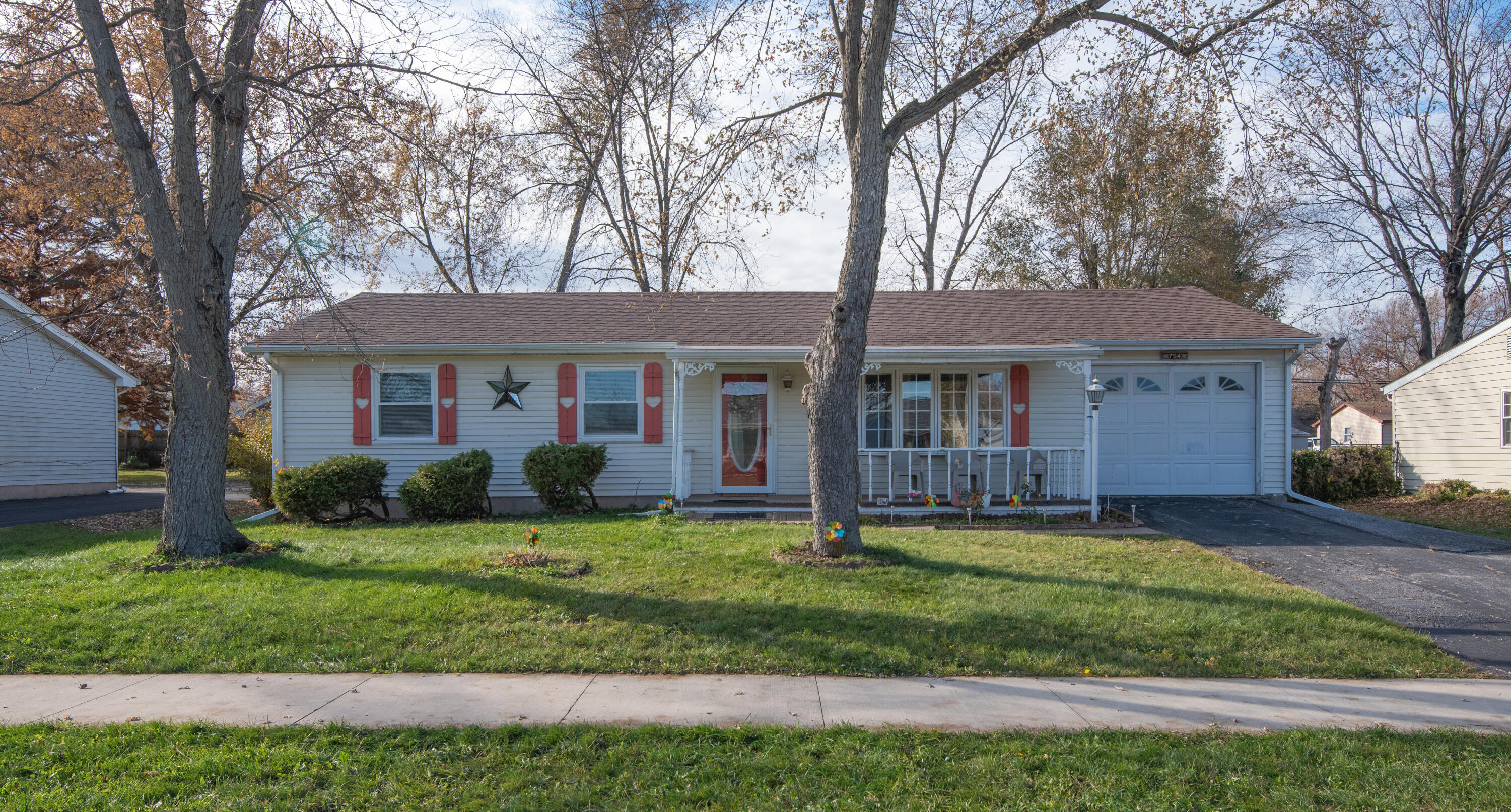 754 Governor Road, Valparaiso, IN 46385; Image #2