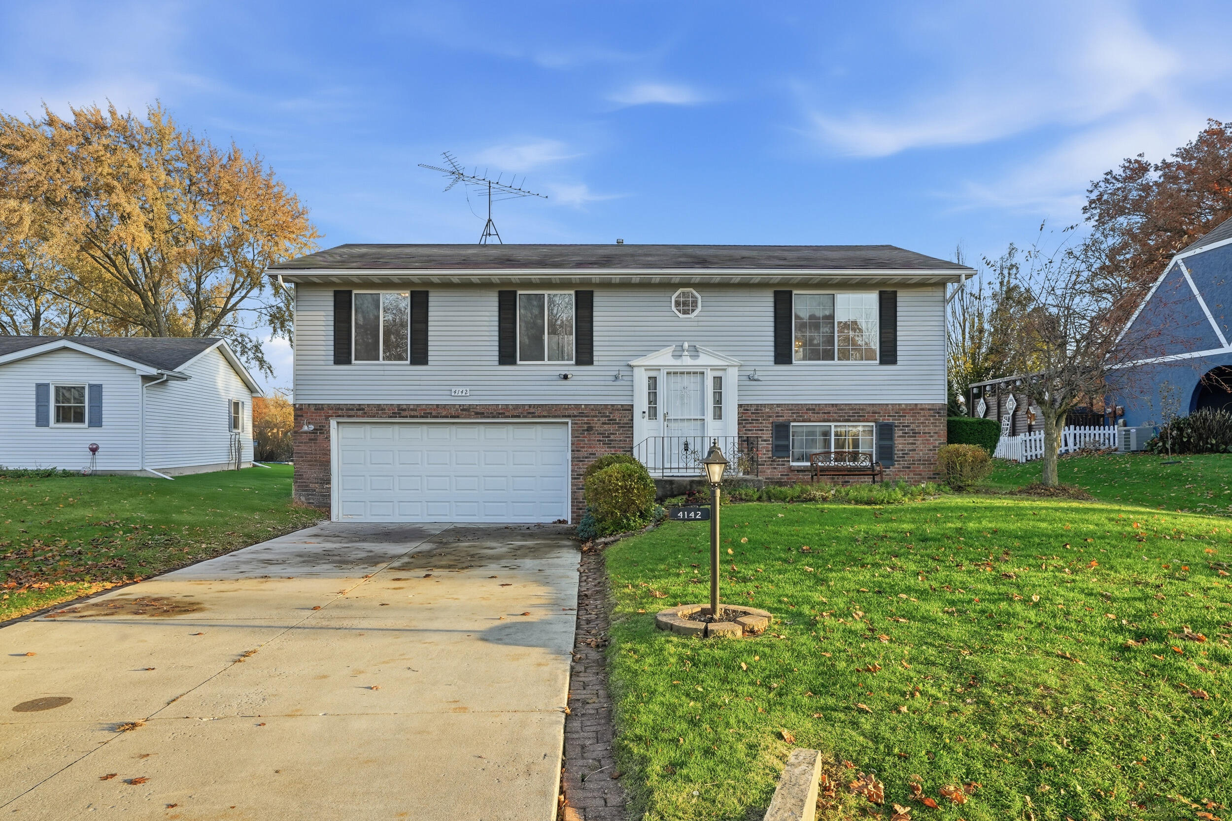 4142 Augusta Drive, Crown Point, IN 46307; Image #2