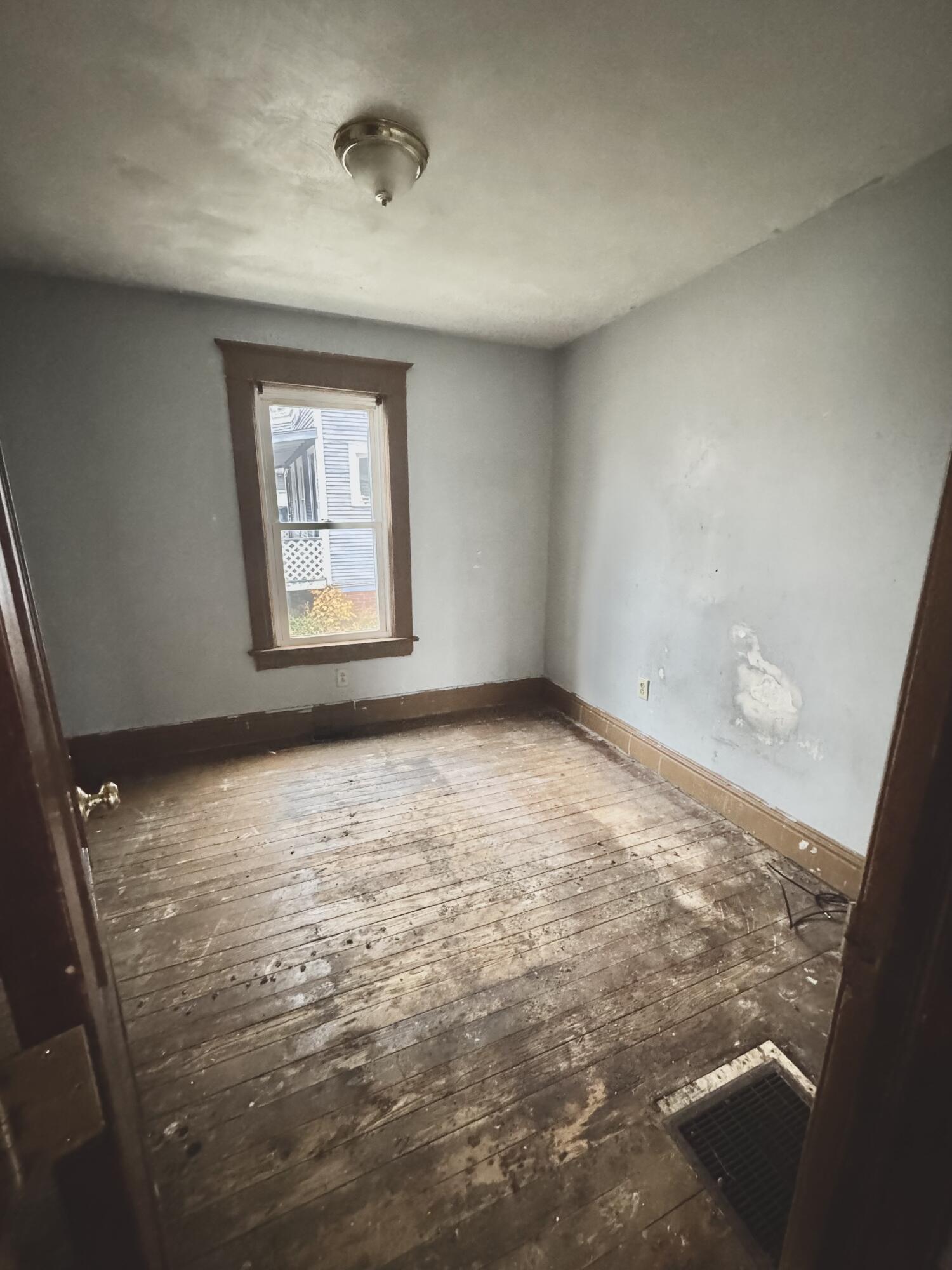 809 Chicago Street, La Porte, IN 46350; Image #7