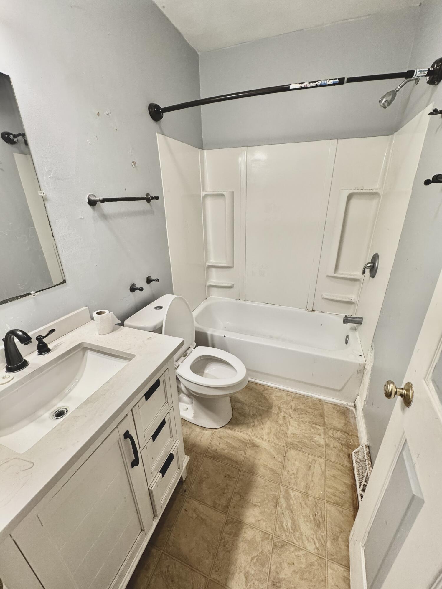 809 Chicago Street, La Porte, IN 46350; Image #8