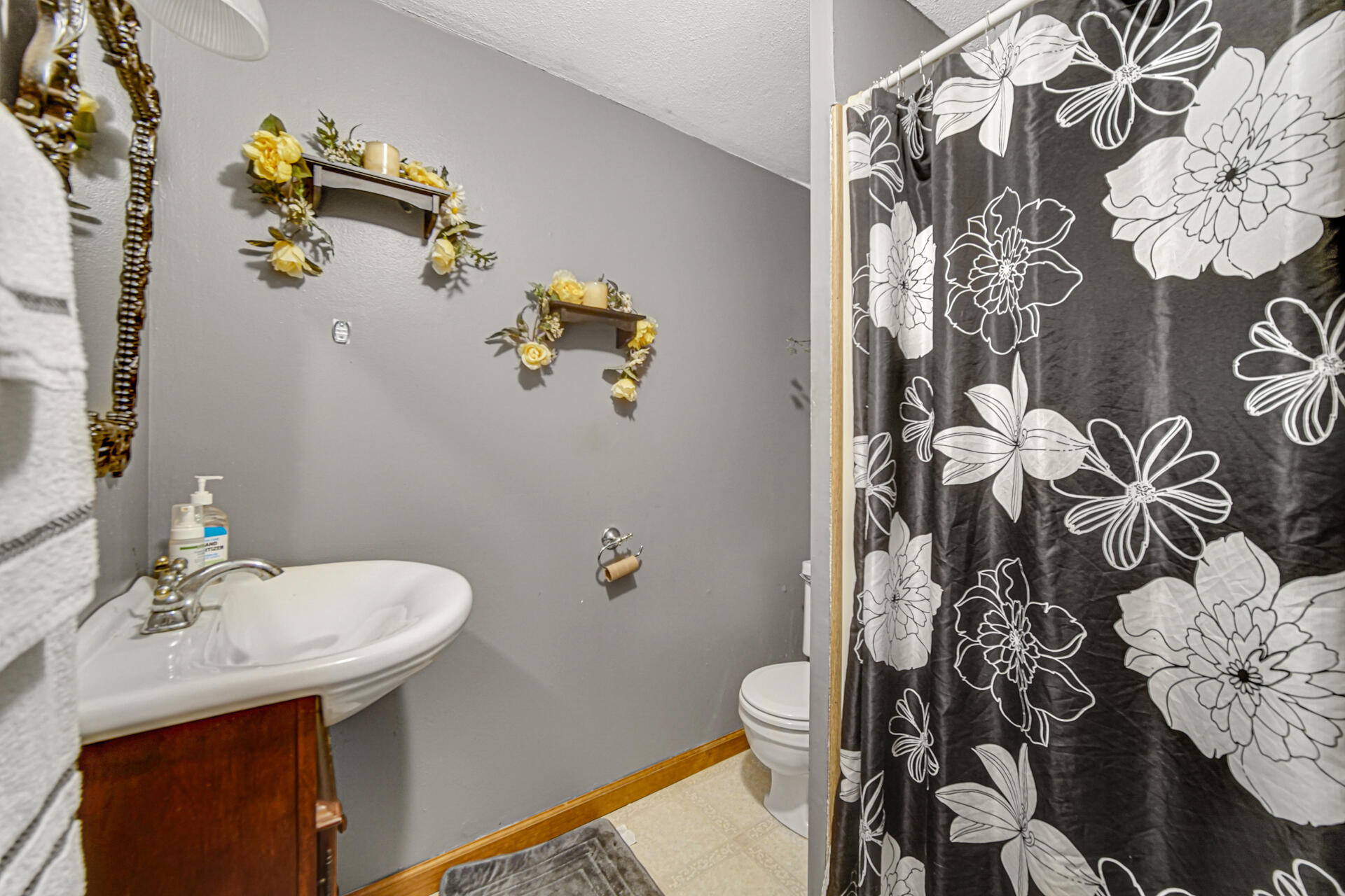 709 Beverly Drive, Hebron, IN 46341; Image #18