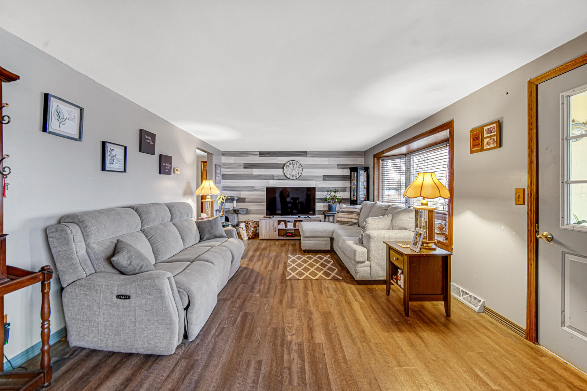 709 Beverly Drive, Hebron, IN 46341; Image #5