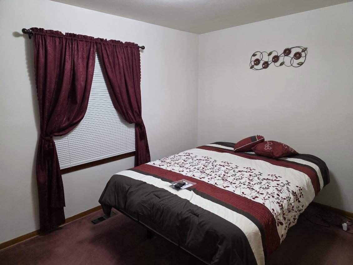 2913 Drexel Drive, Hobart, IN 46342; Image #10