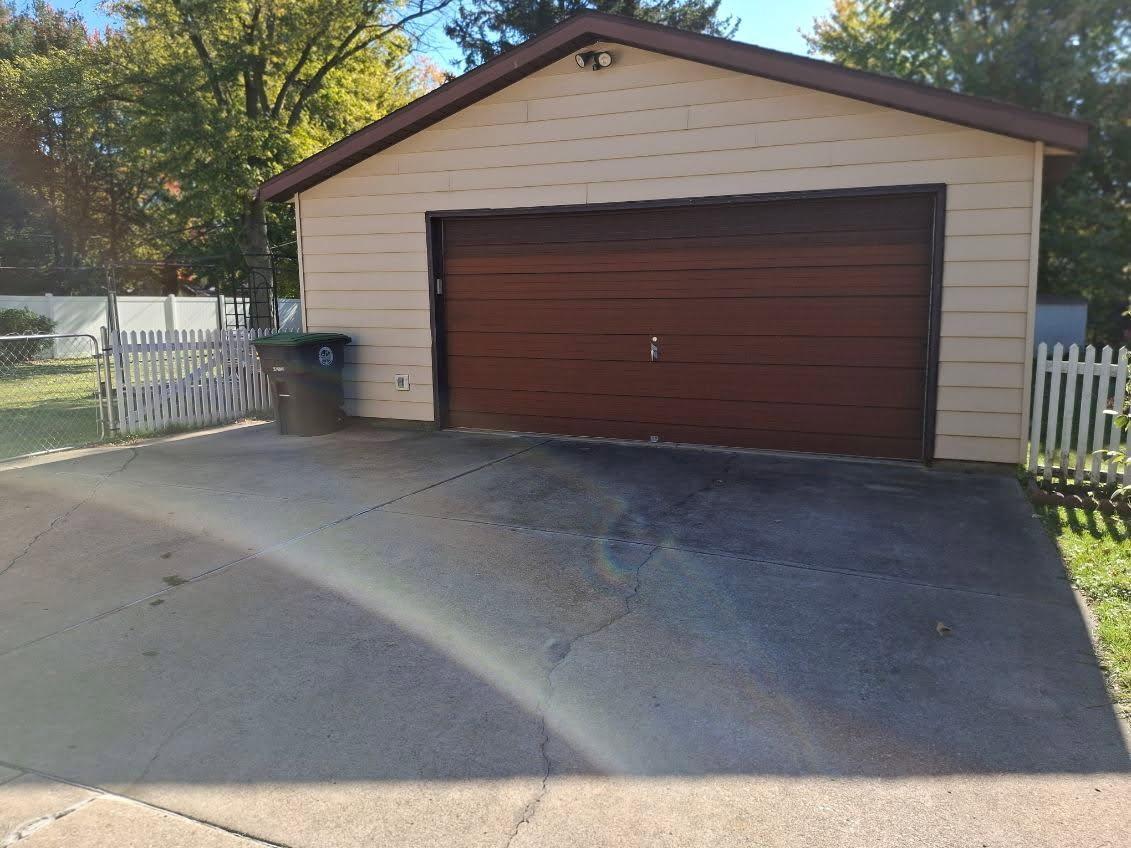 2913 Drexel Drive, Hobart, IN 46342; Image #27