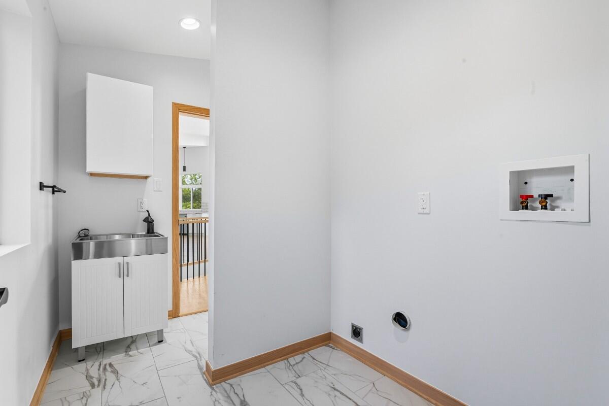 220 W 875 Road N, Valparaiso, IN 46385; Image #20