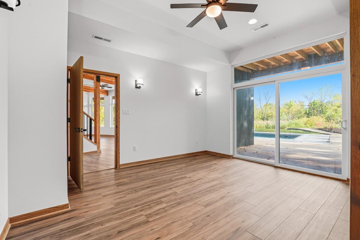 220 W 875 Road N, Valparaiso, IN 46385; Image #28