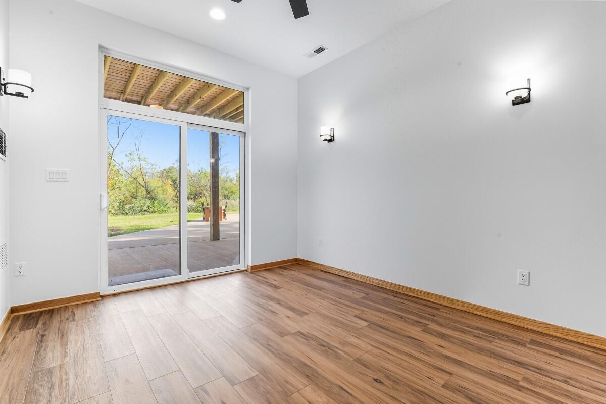 220 W 875 Road N, Valparaiso, IN 46385; Image #33