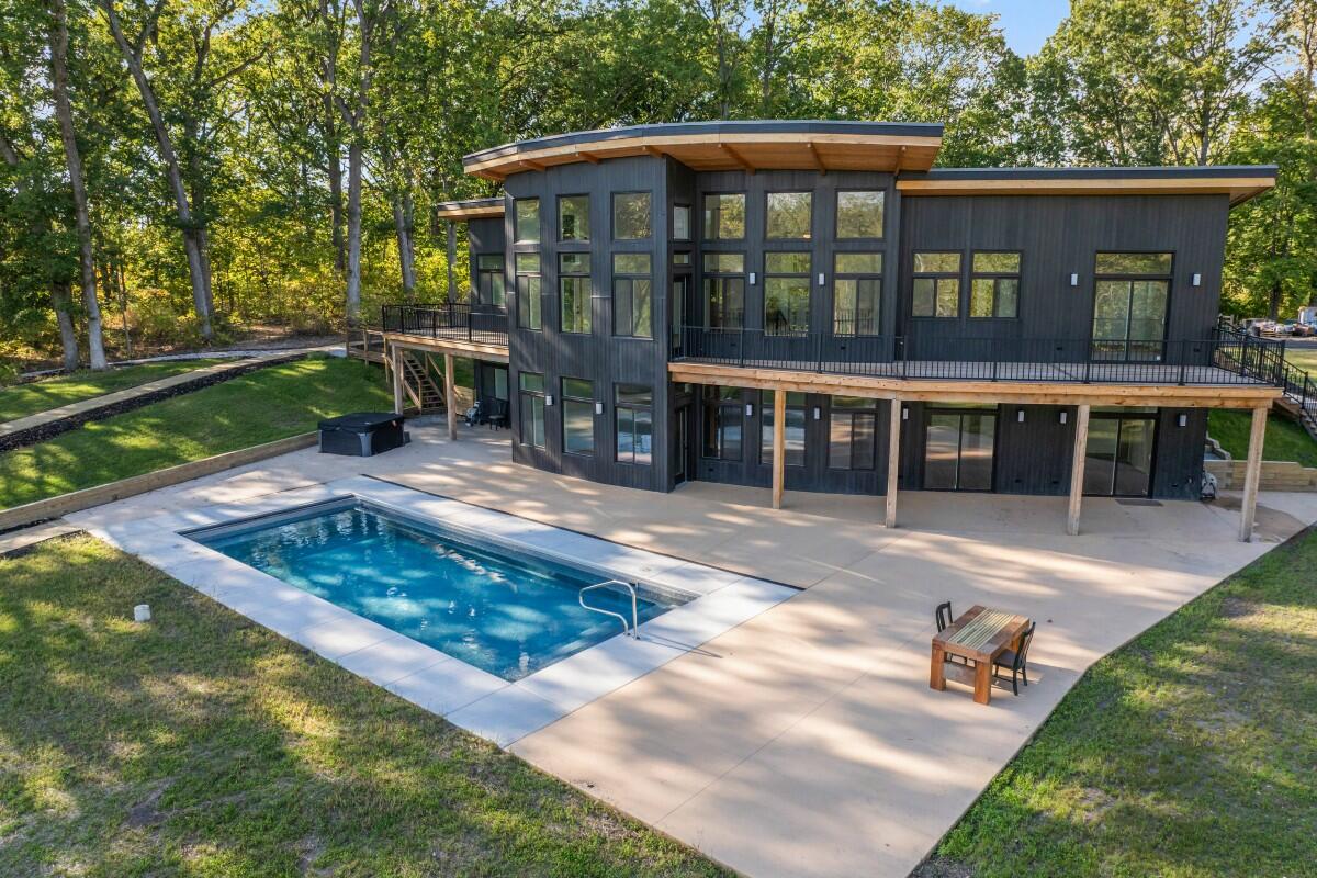 220 W 875 Road N, Valparaiso, IN 46385; Image #37