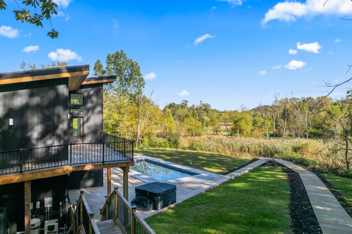 220 W 875 Road N, Valparaiso, IN 46385; Image #38