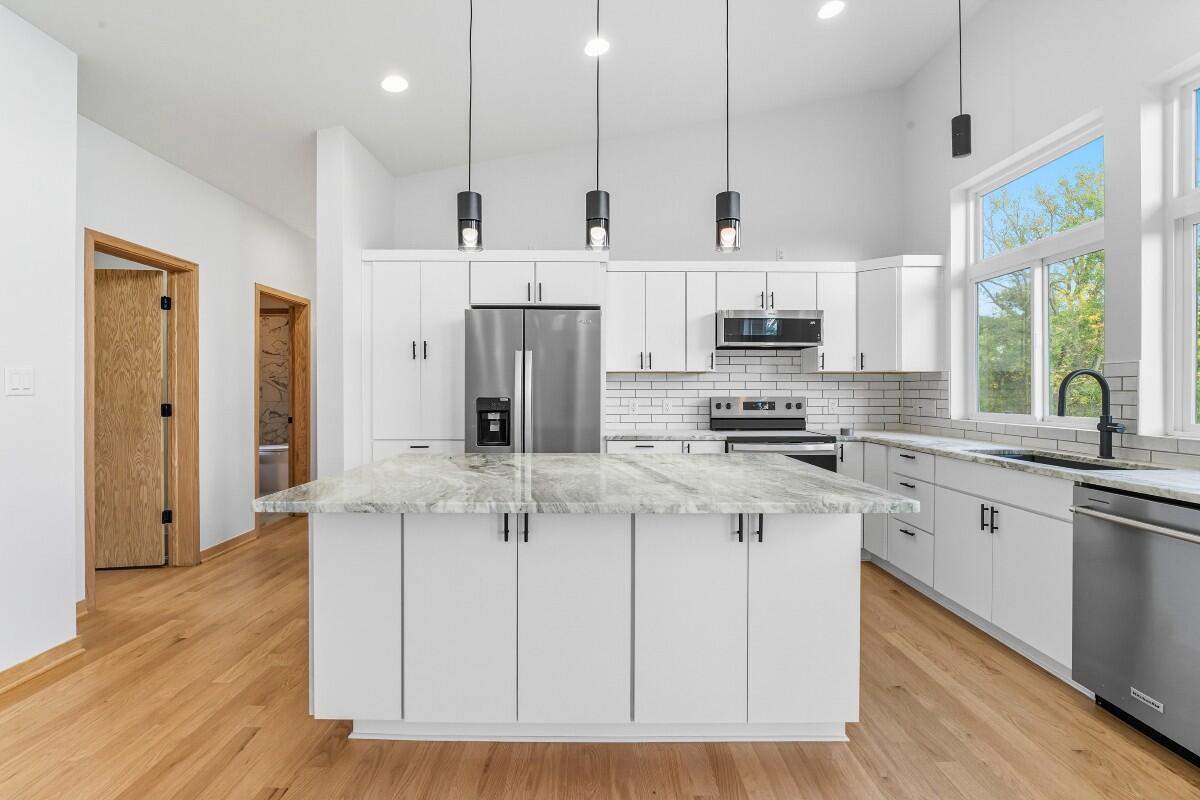 220 W 875 Road N, Valparaiso, IN 46385; Image #8