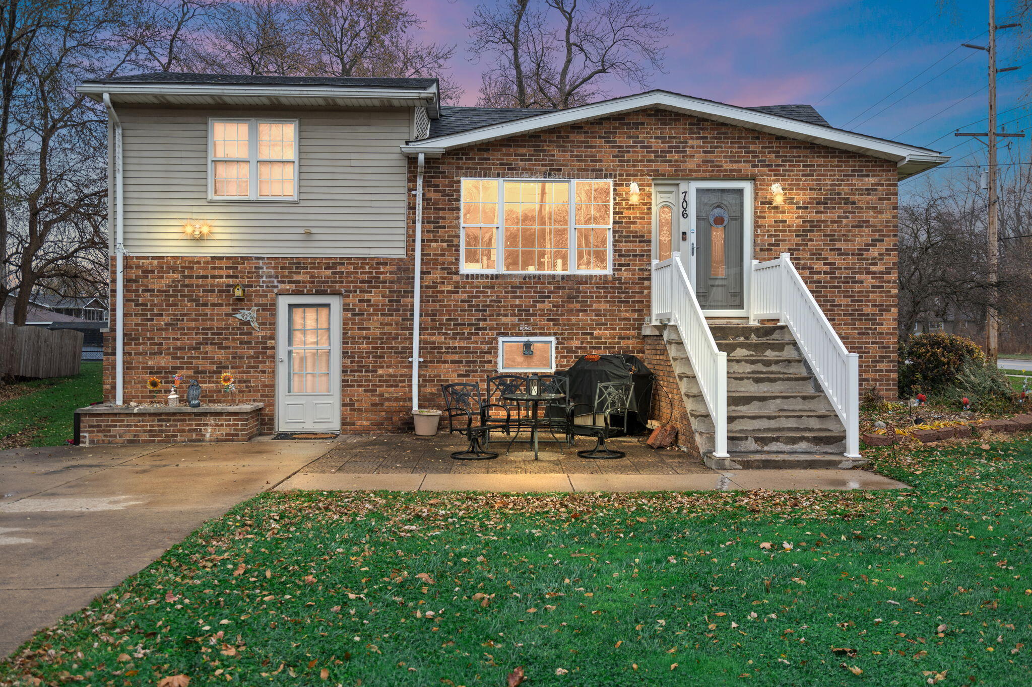 706 N Colfax Street, Griffith, IN 46319; Image #2