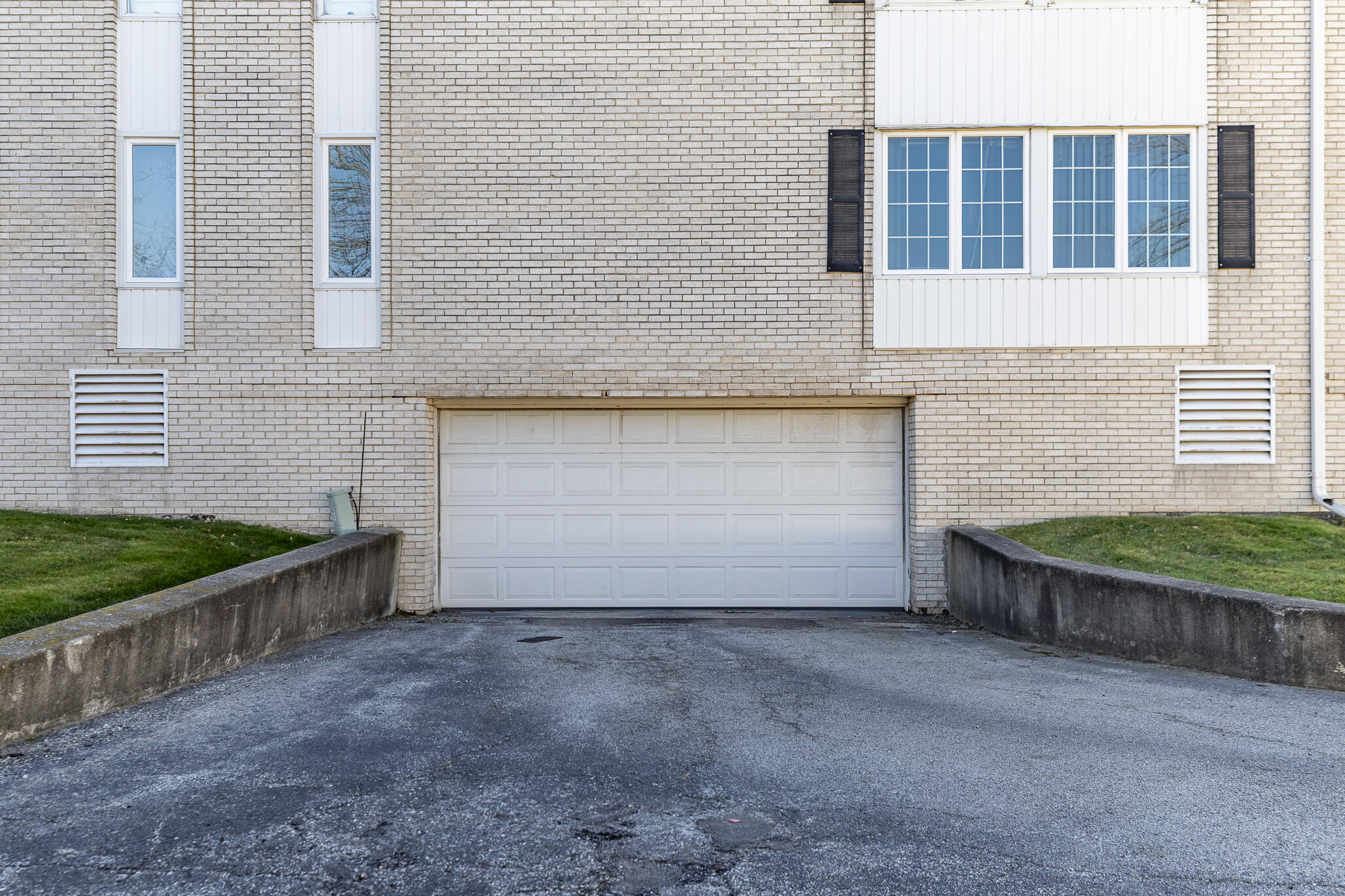 8750 Harrison Avenue, Munster, IN #211, 46321; Image #36