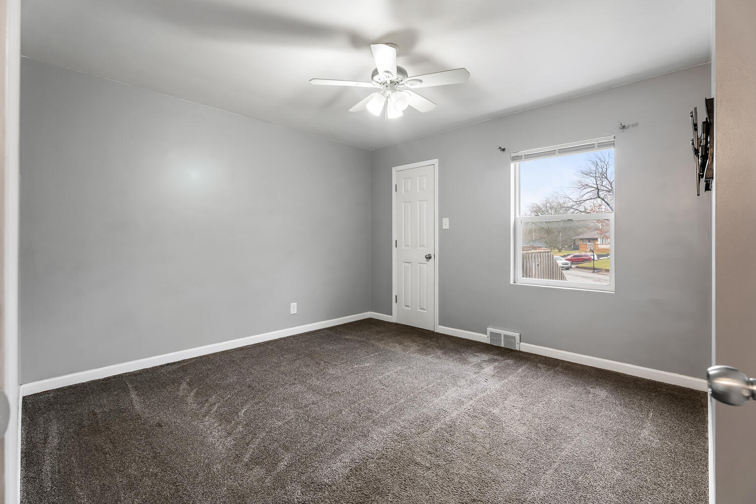 6400 Ash Avenue, Gary, IN 46403; Image #15