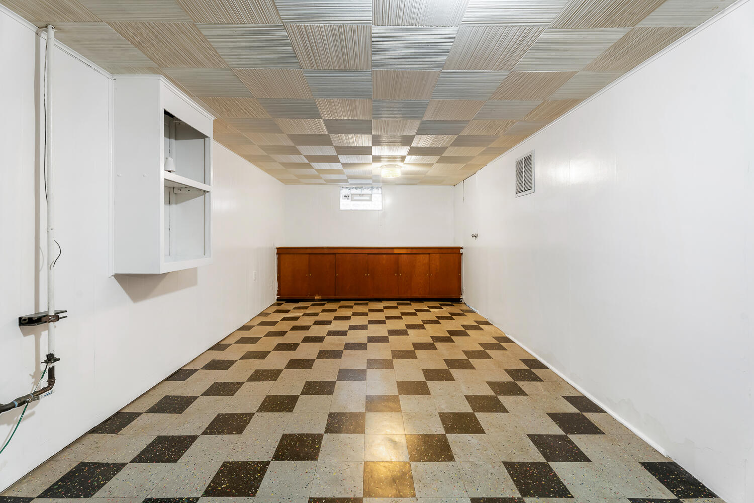 6400 Ash Avenue, Gary, IN 46403; Image #21