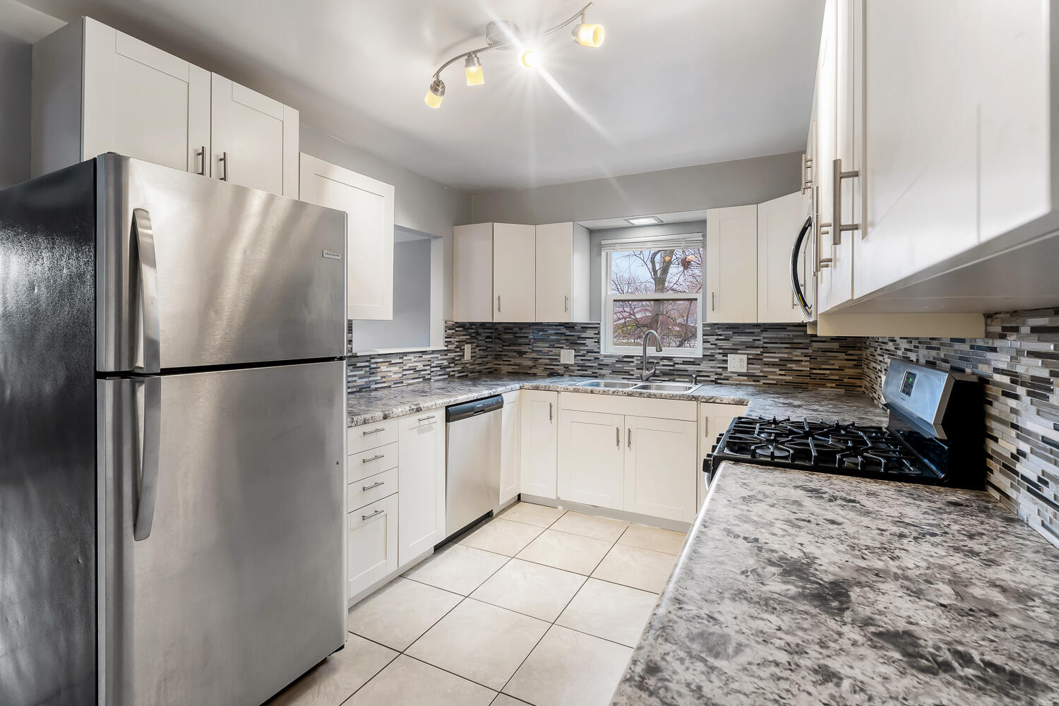 6400 Ash Avenue, Gary, IN 46403; Image #7