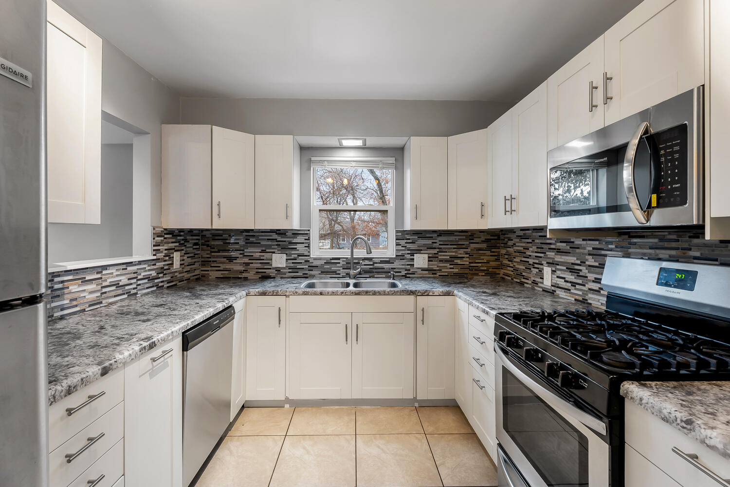 6400 Ash Avenue, Gary, IN 46403; Image #8