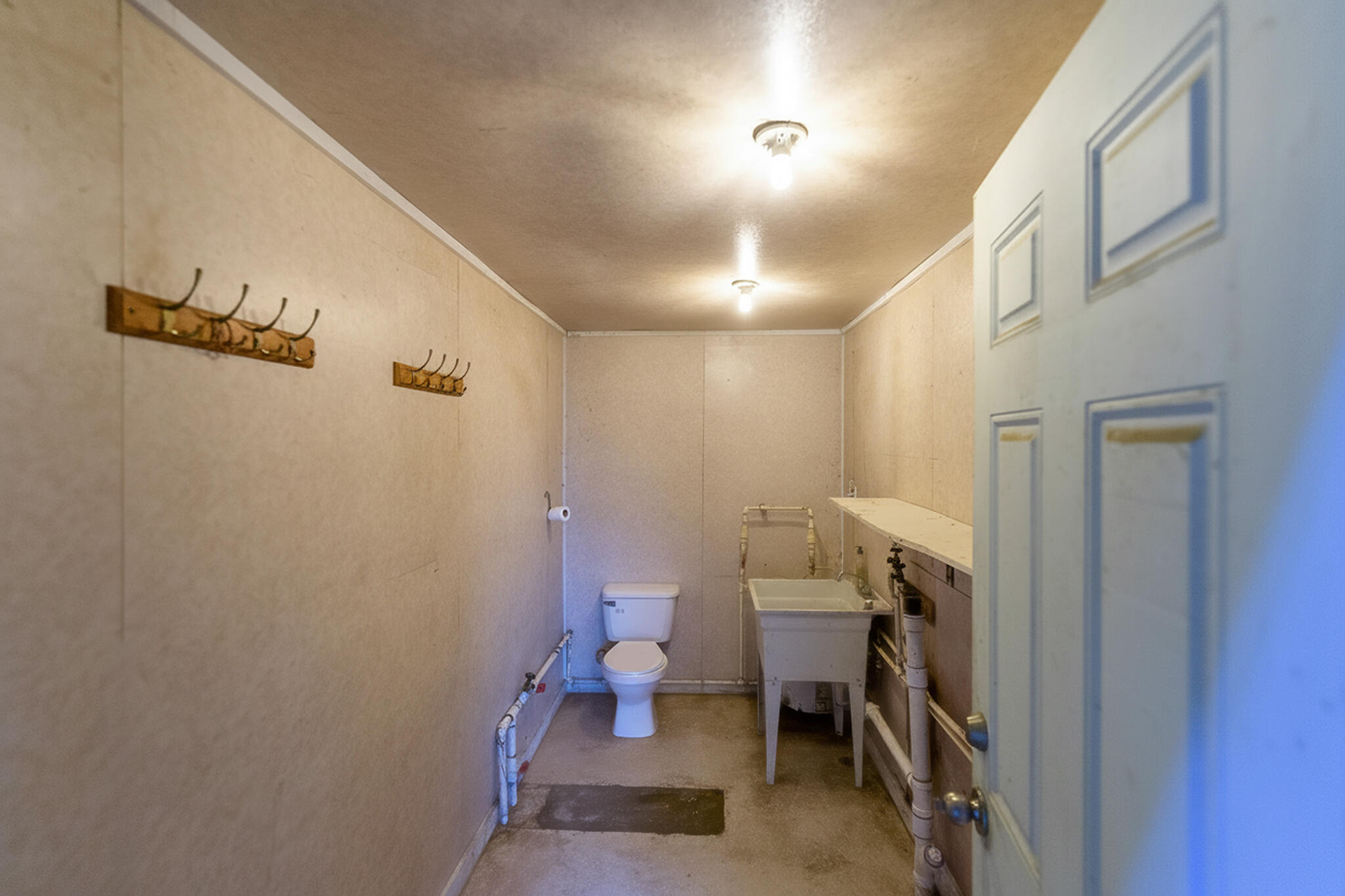 9301 E Division Road, Mill Creek, IN 46365; Image #36