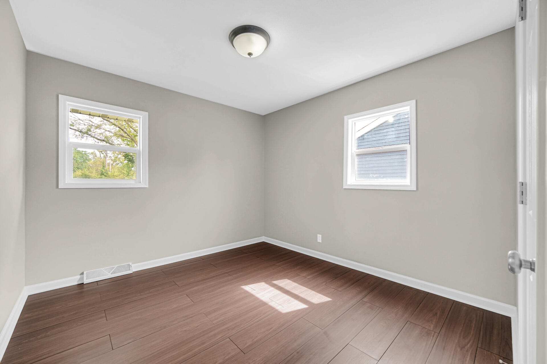 4310 E 12th Place, Gary, IN 46403; Image #12