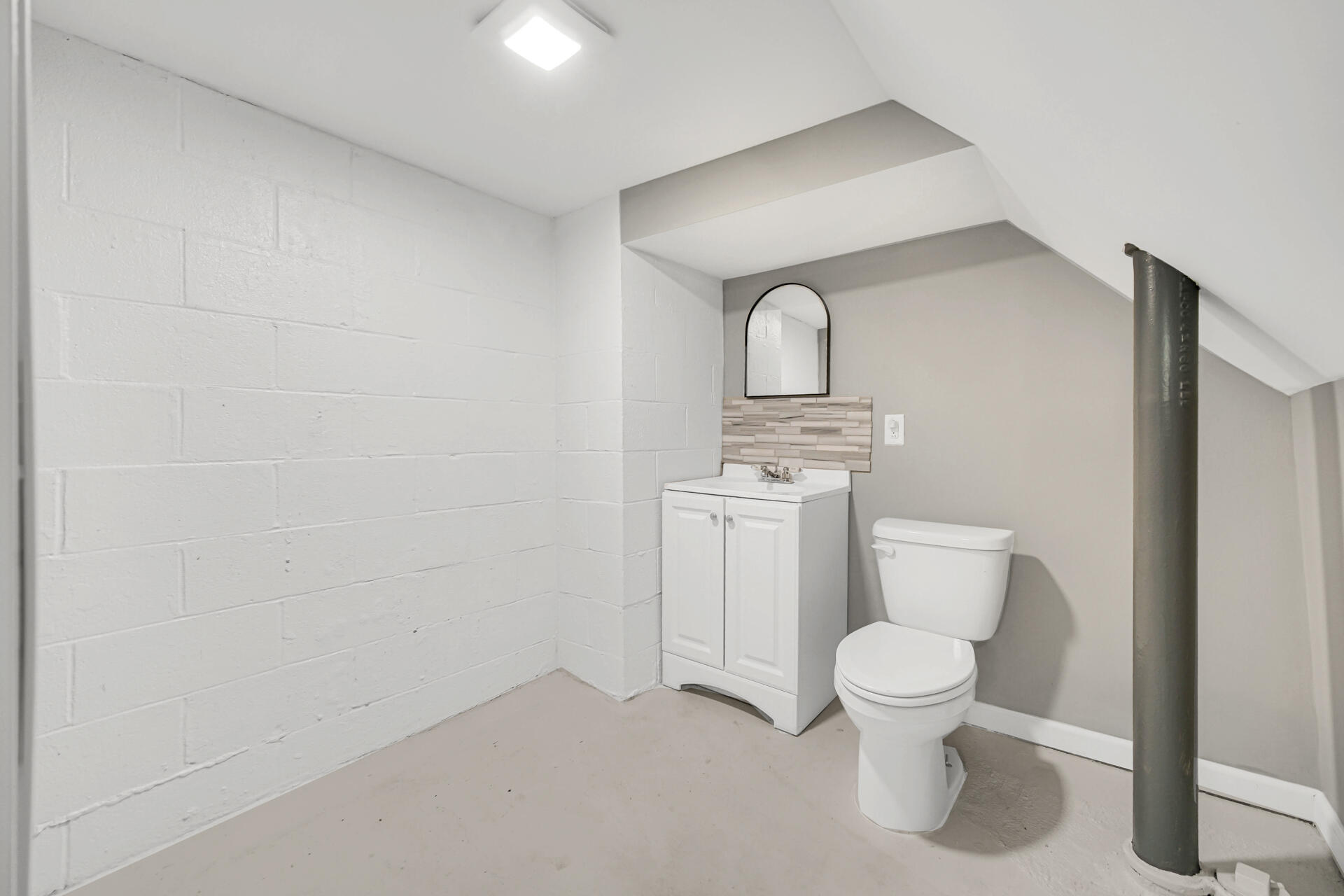4310 E 12th Place, Gary, IN 46403; Image #22