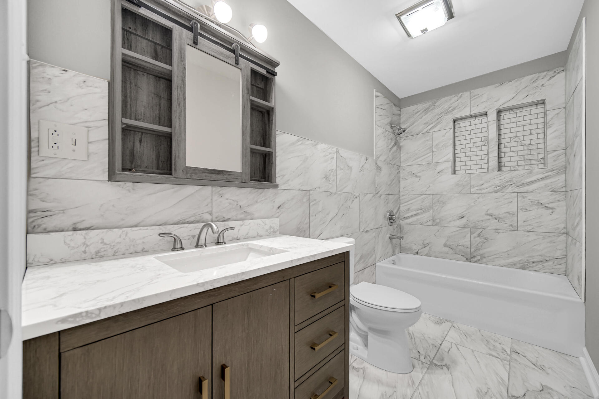4310 E 12th Place, Gary, IN 46403; Image #3