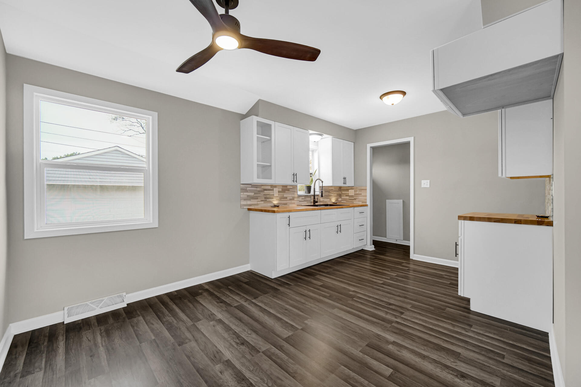 4310 E 12th Place, Gary, IN 46403; Image #9