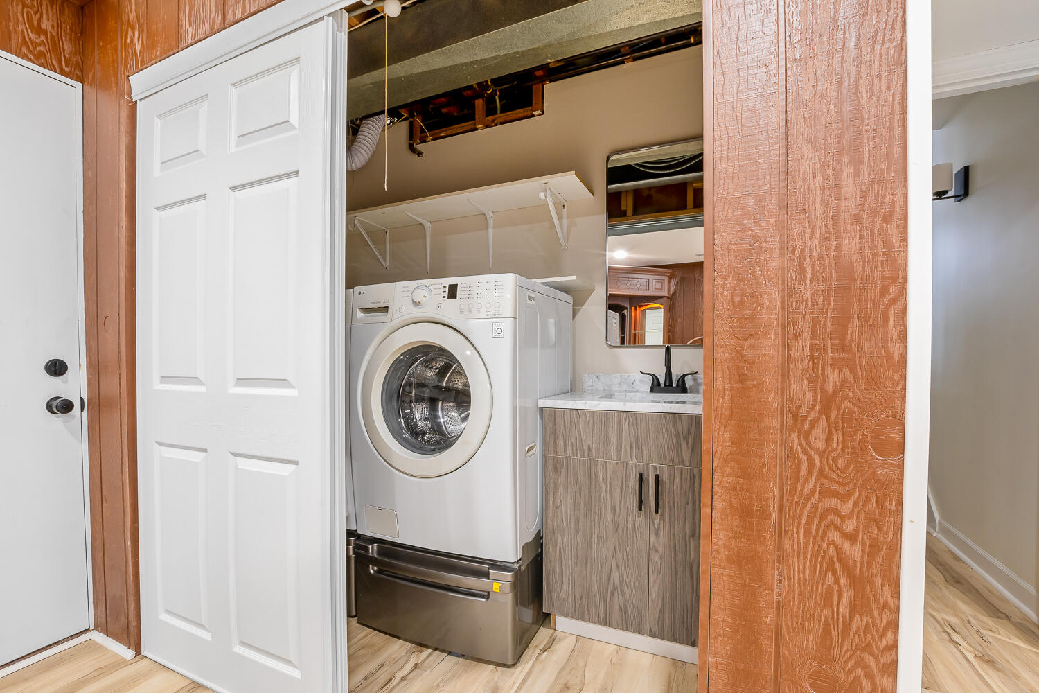 1949 Terri Lane, Schererville, IN 46375; Image #17