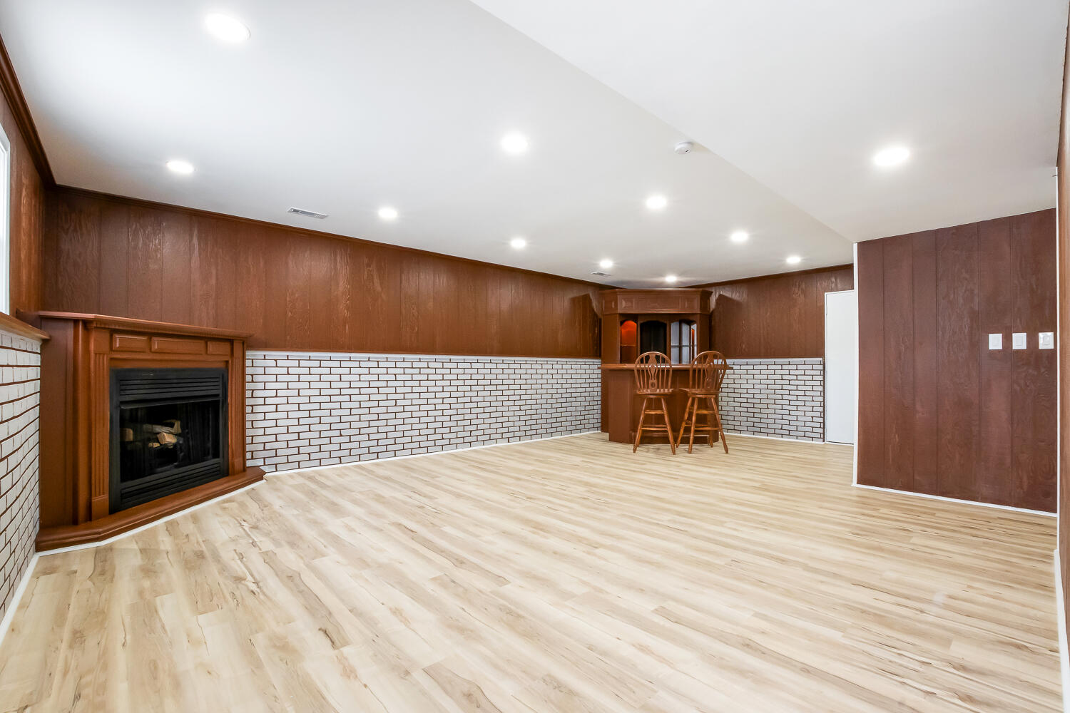 1949 Terri Lane, Schererville, IN 46375; Image #18