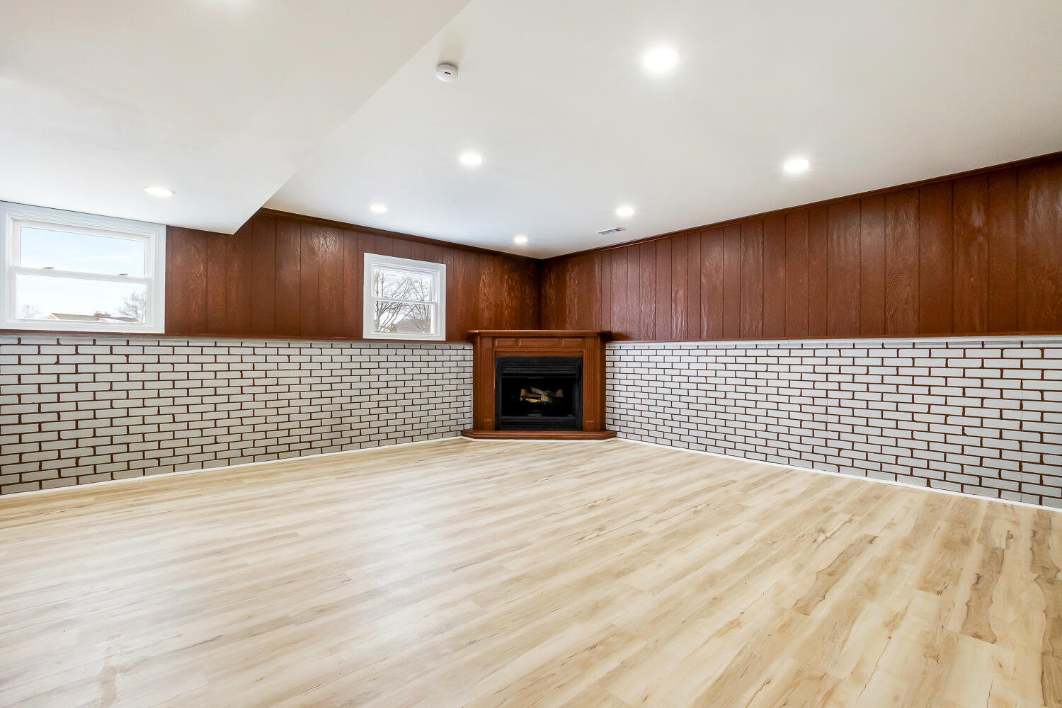 1949 Terri Lane, Schererville, IN 46375; Image #19